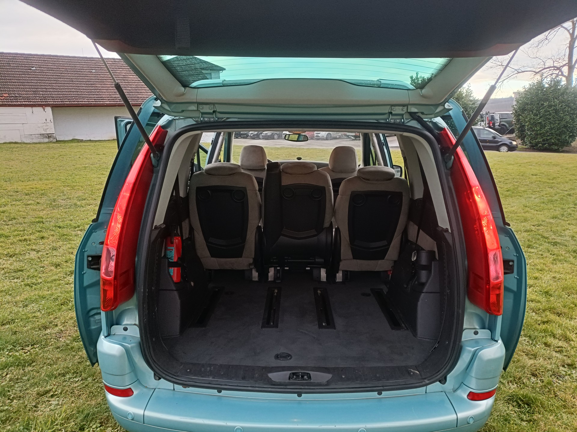 CITROEN C8 2.2 16V Exclusive-image-13