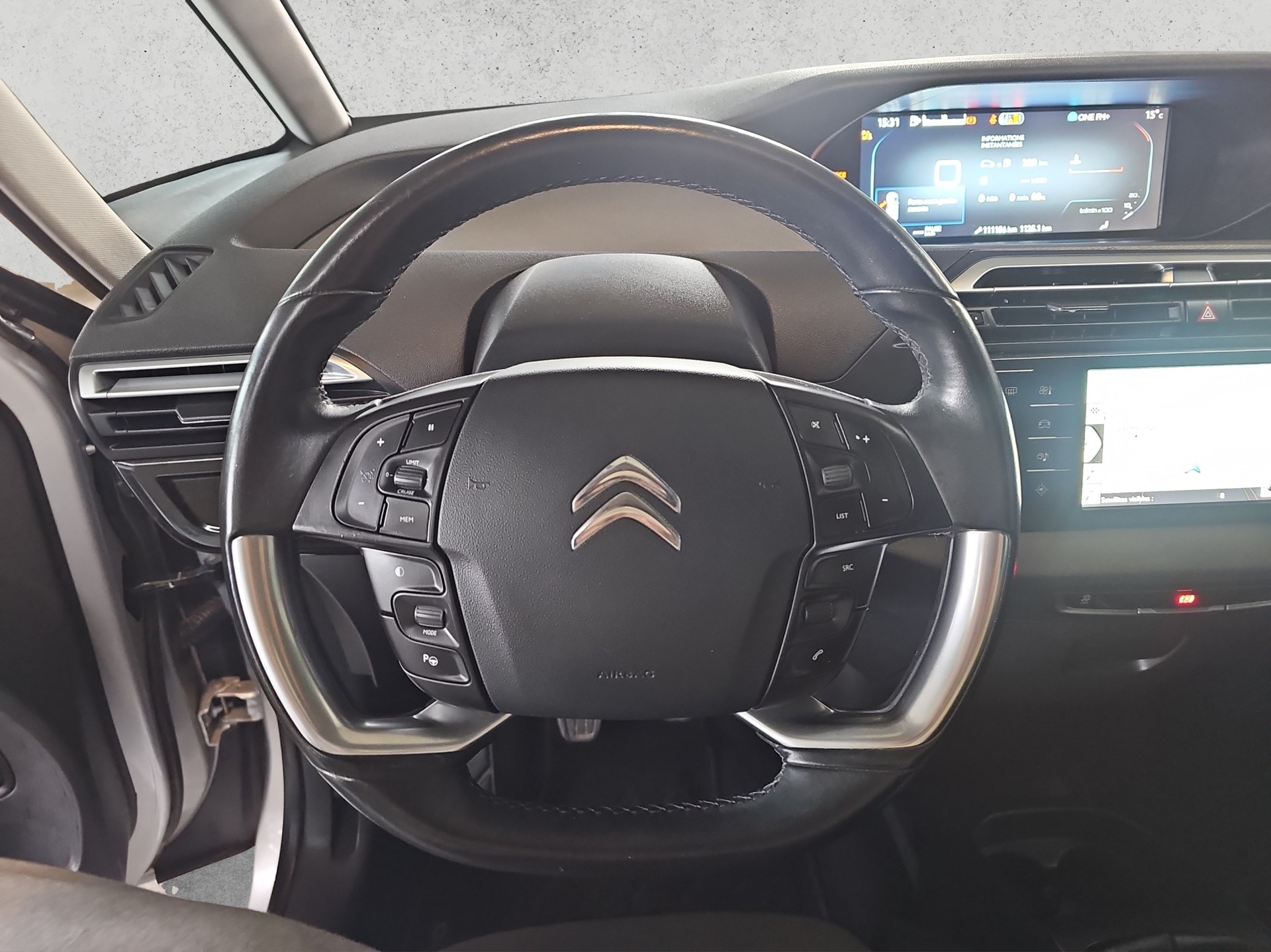 CITROEN C4 Picasso 1.2 Pure Tech Intensive-image-3