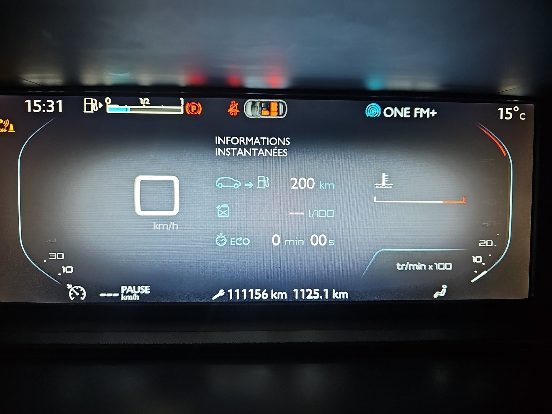 CITROEN C4 Picasso 1.2 Pure Tech Intensive-image-9