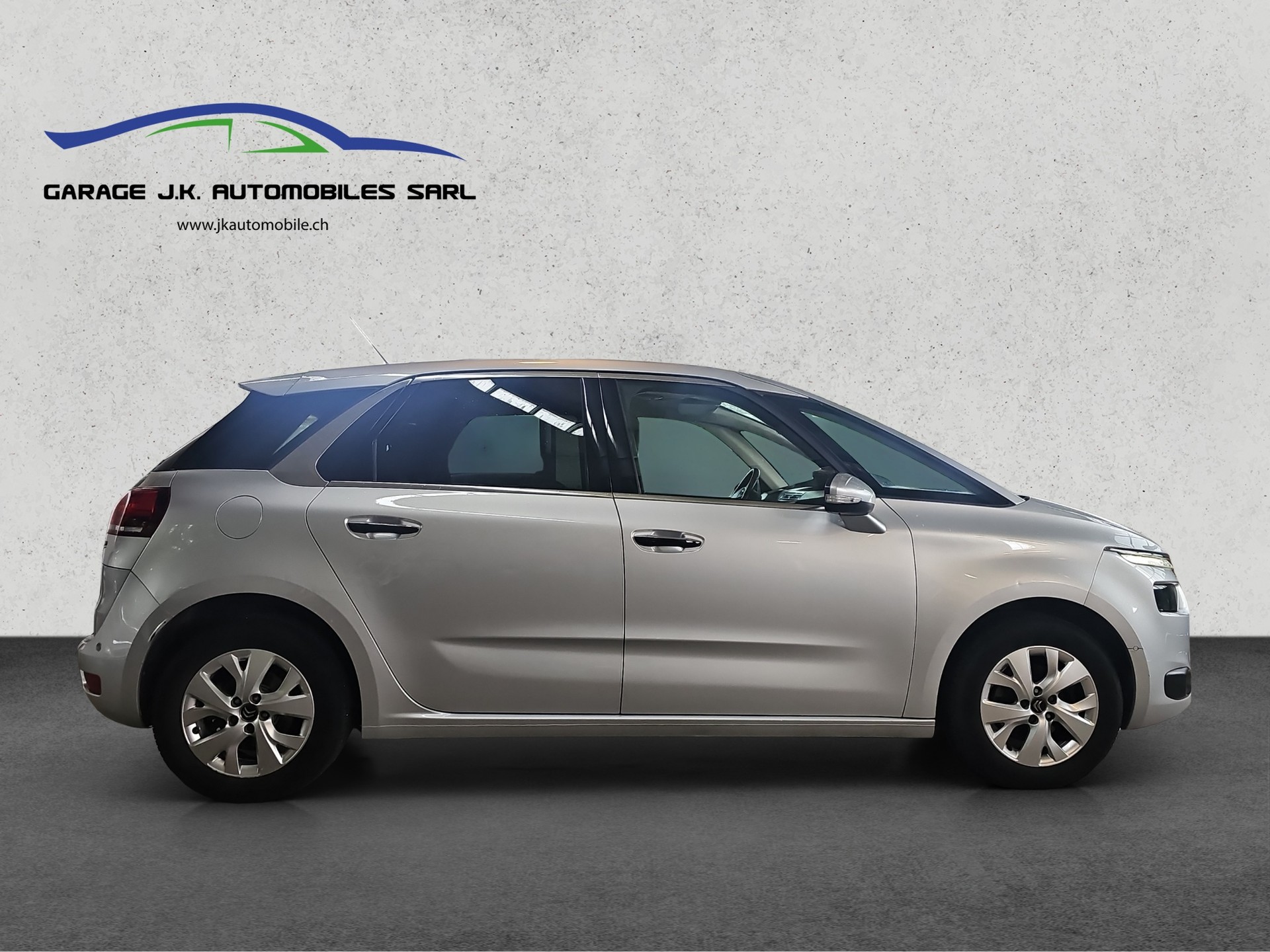 CITROEN C4 Picasso 1.2 Pure Tech Intensive-image-1