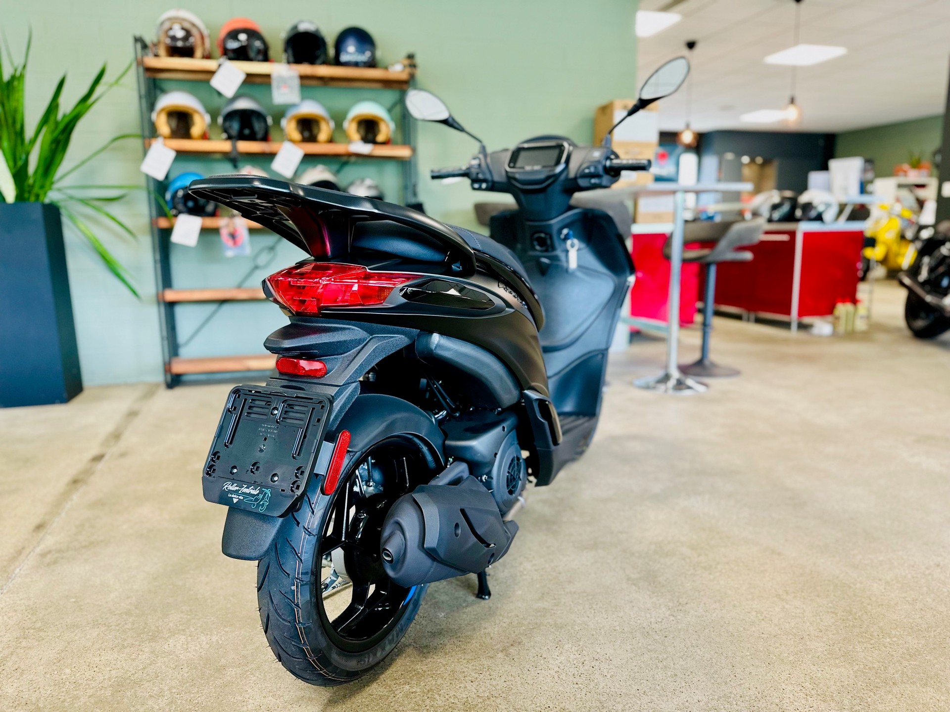 PIAGGIO Liberty 125 Sport-image-2
