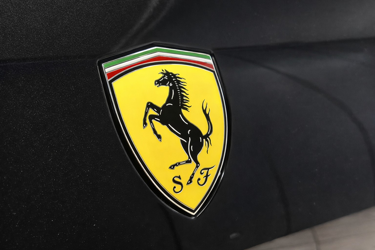 FERRARI 812 Superfast-image-14