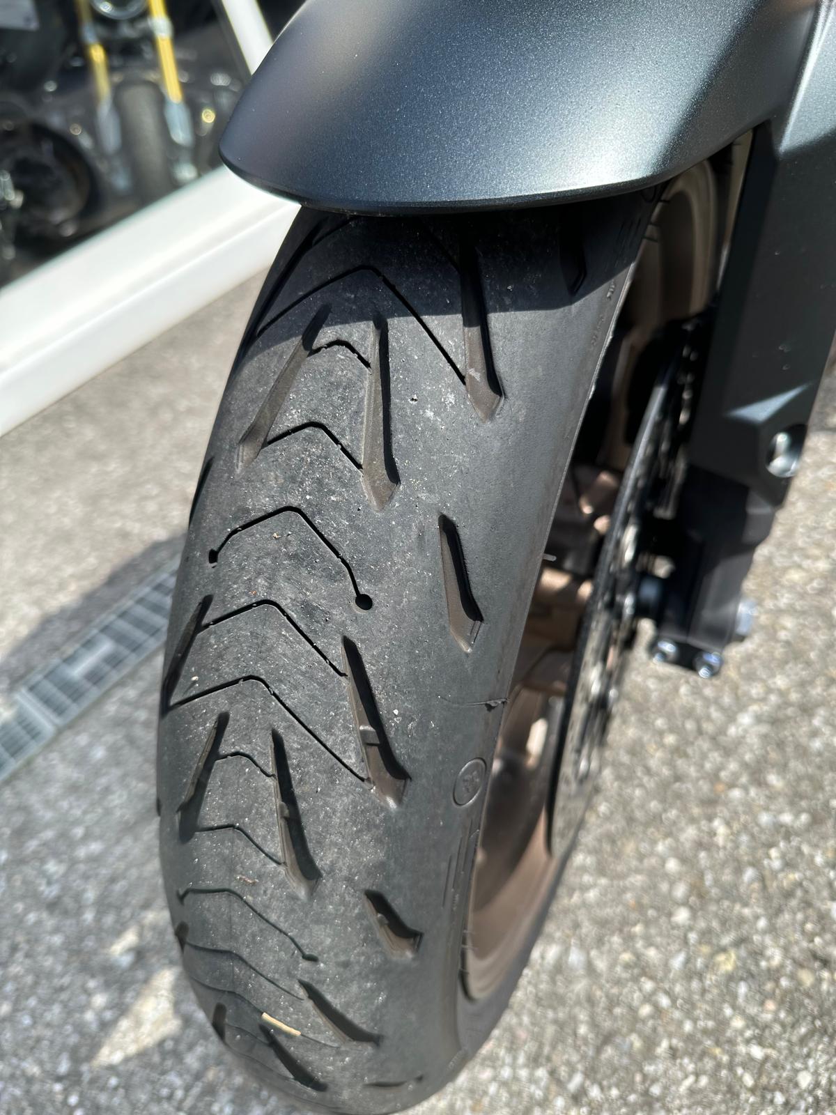 HONDA CB 650 R-image-9