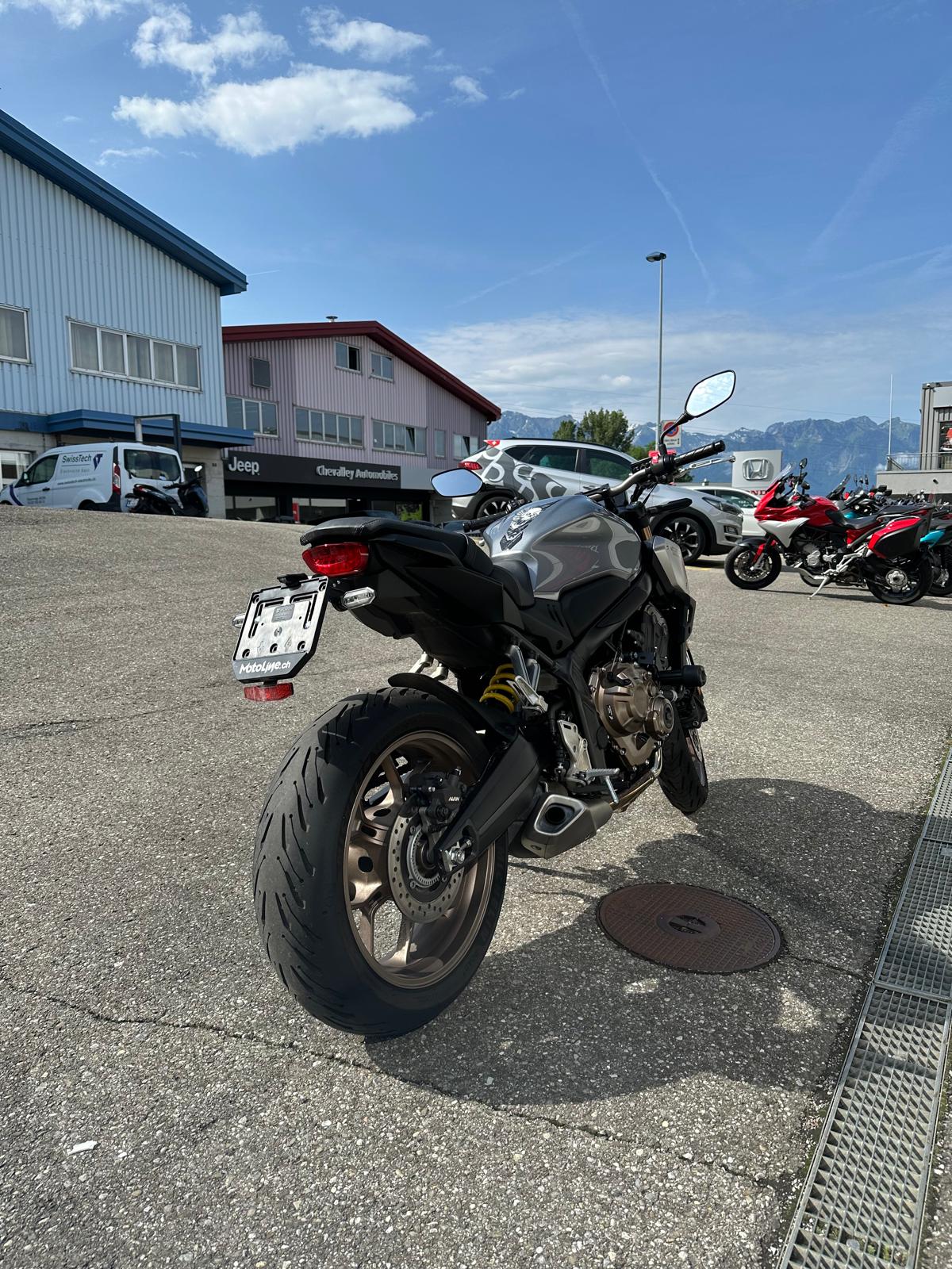 HONDA CB 650 R-image-6
