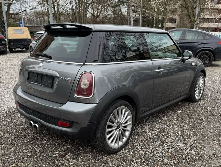 MINI Cooper S Steptronic-image-6