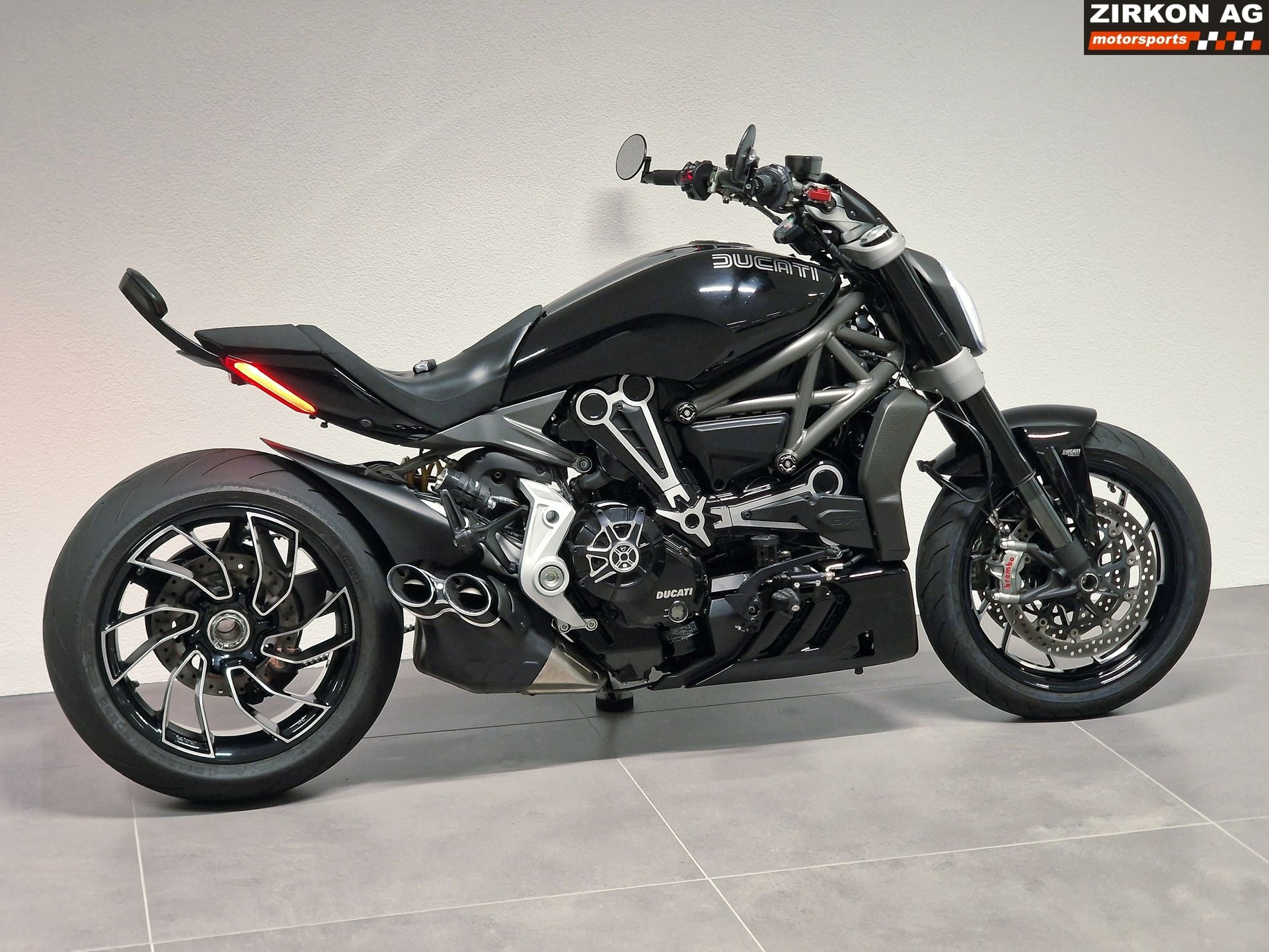 DUCATI XDiavel 1260 S-image-3