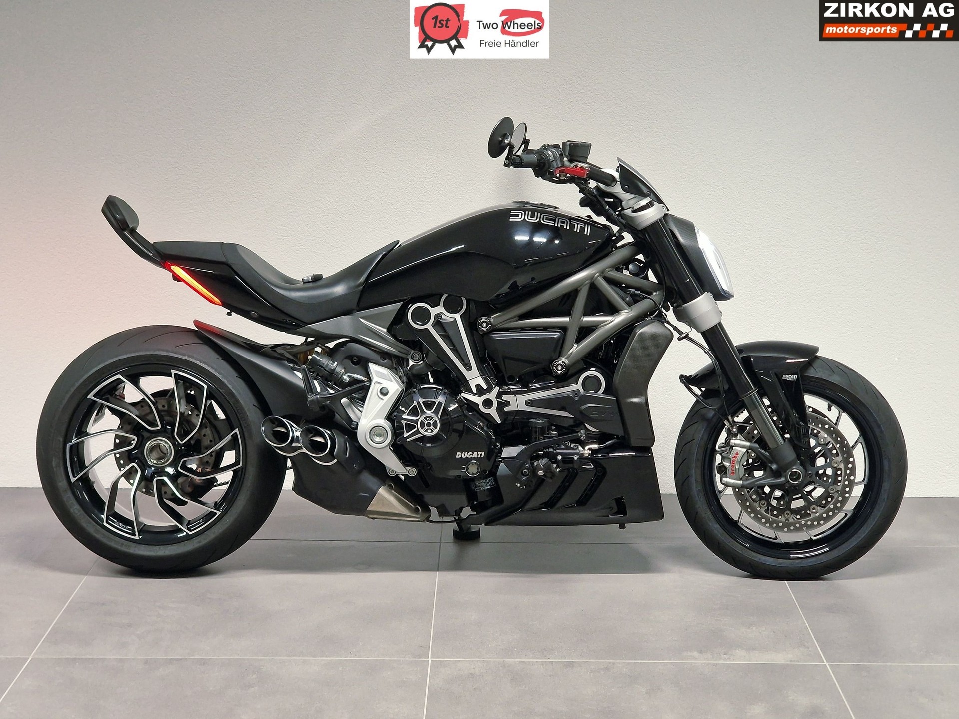 DUCATI XDiavel 1260 S-image-0