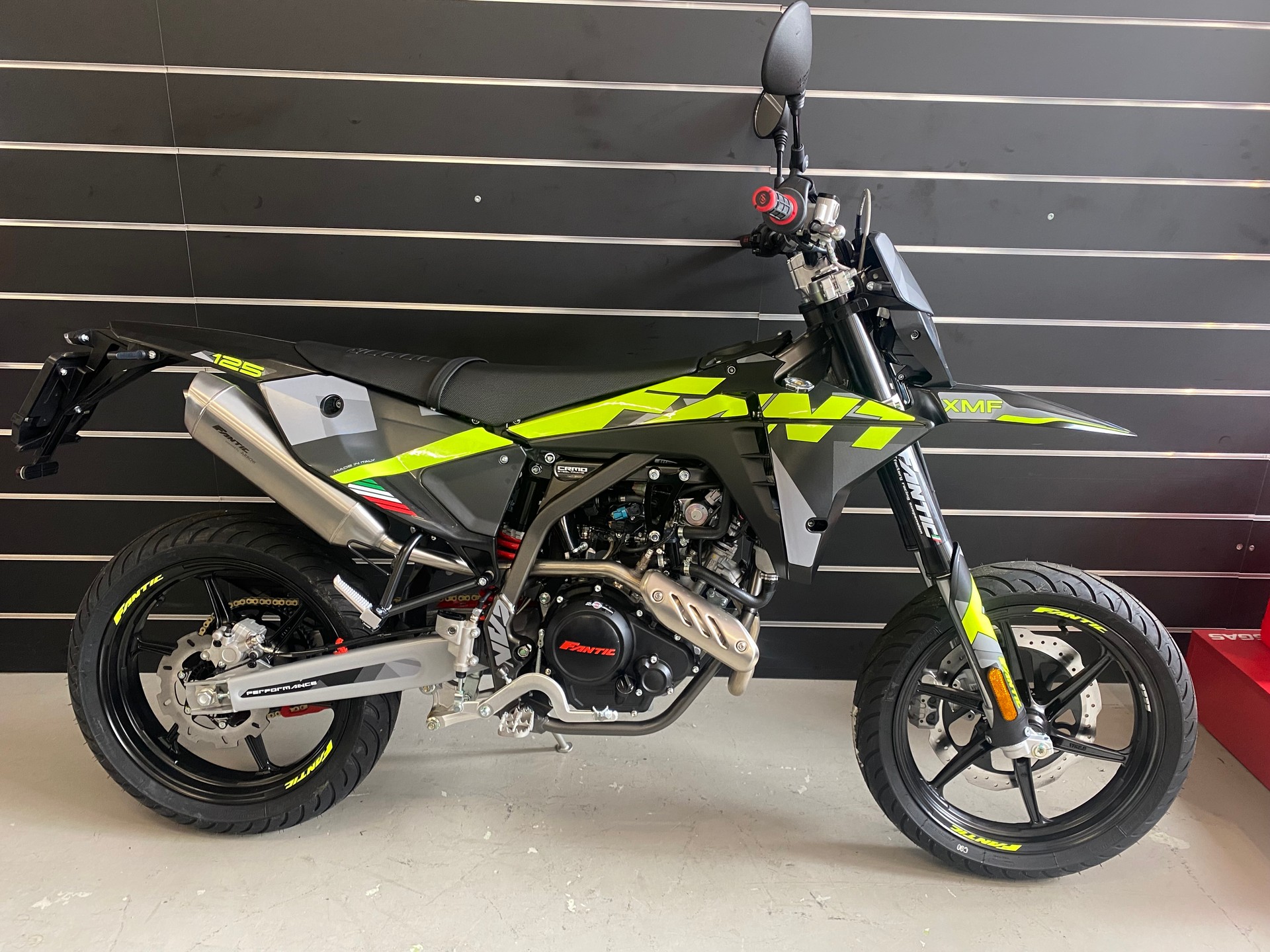 FANTIC XMF 125 Performance-image-0