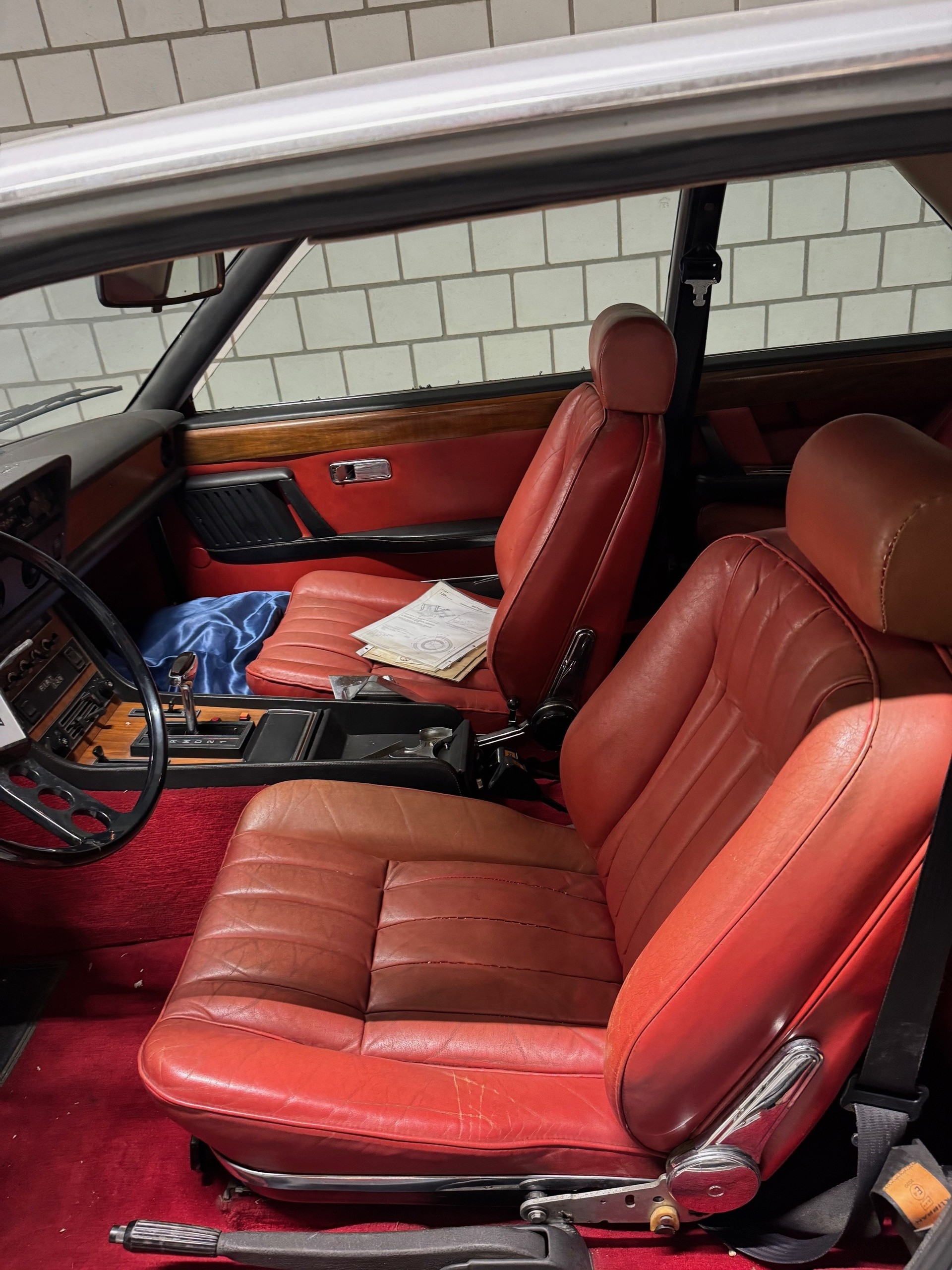 FIAT 130 Coupé-showroom-element-2