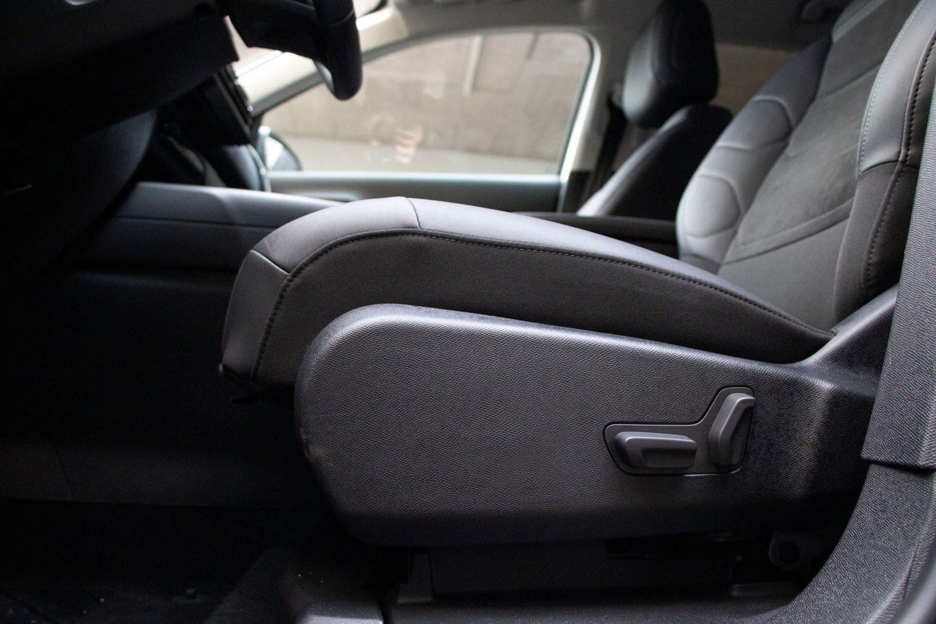 CITROEN C5 Aircross 1.2i PureTech Shine EAT8-image-6
