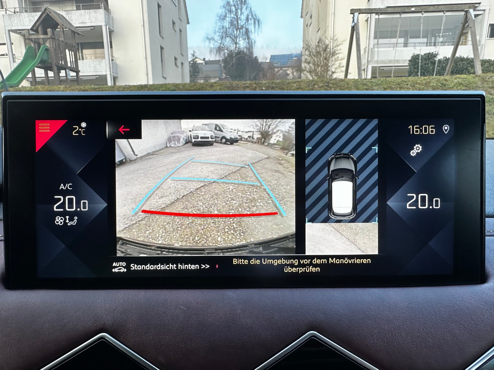 DS AUTOMOBILES DS 3 Crossback 1.2 PureTech La Première EAT8-image-9