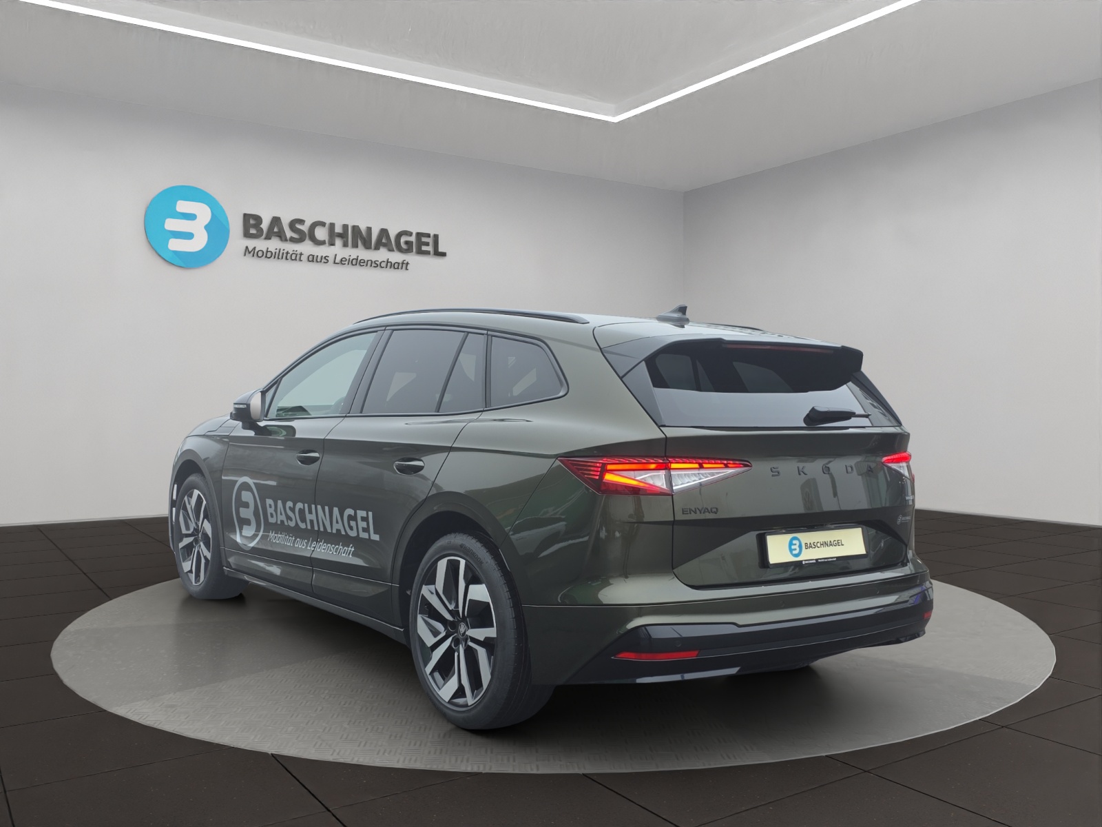 SKODA Enyaq 85x Sportline 4x4-showroom-element-2