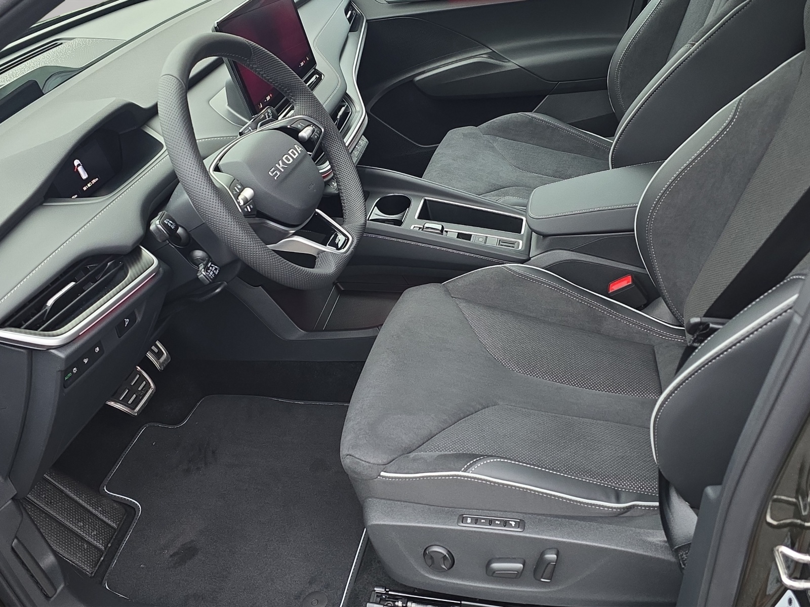 SKODA Enyaq 85x Sportline 4x4-showroom-element-3
