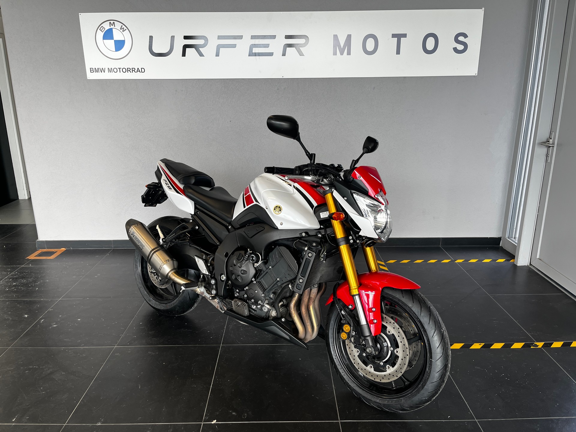 YAMAHA FZ8 N ABS-image-1