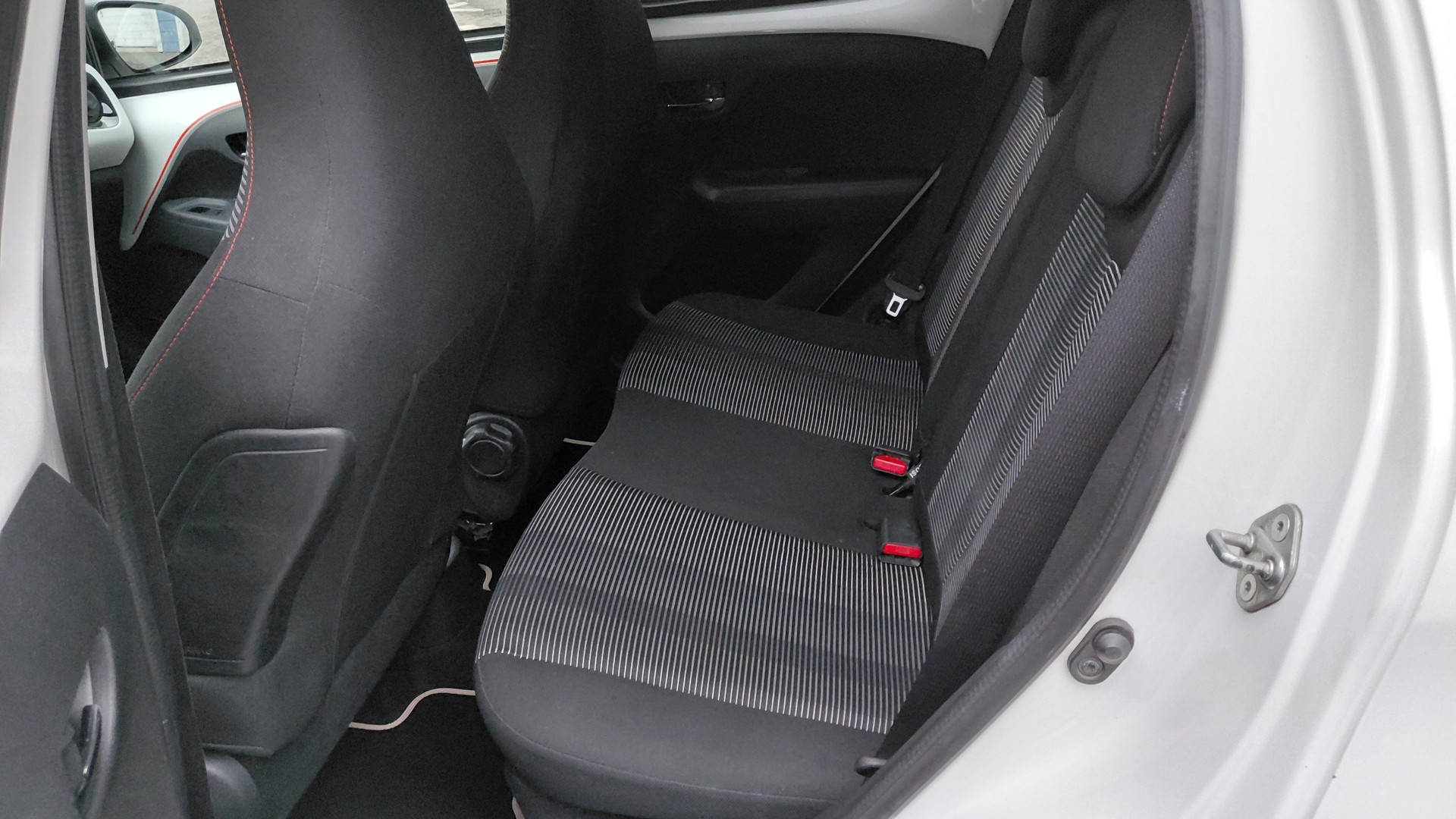 PEUGEOT 108 1.2 VTi Roland Garros Top-image-9