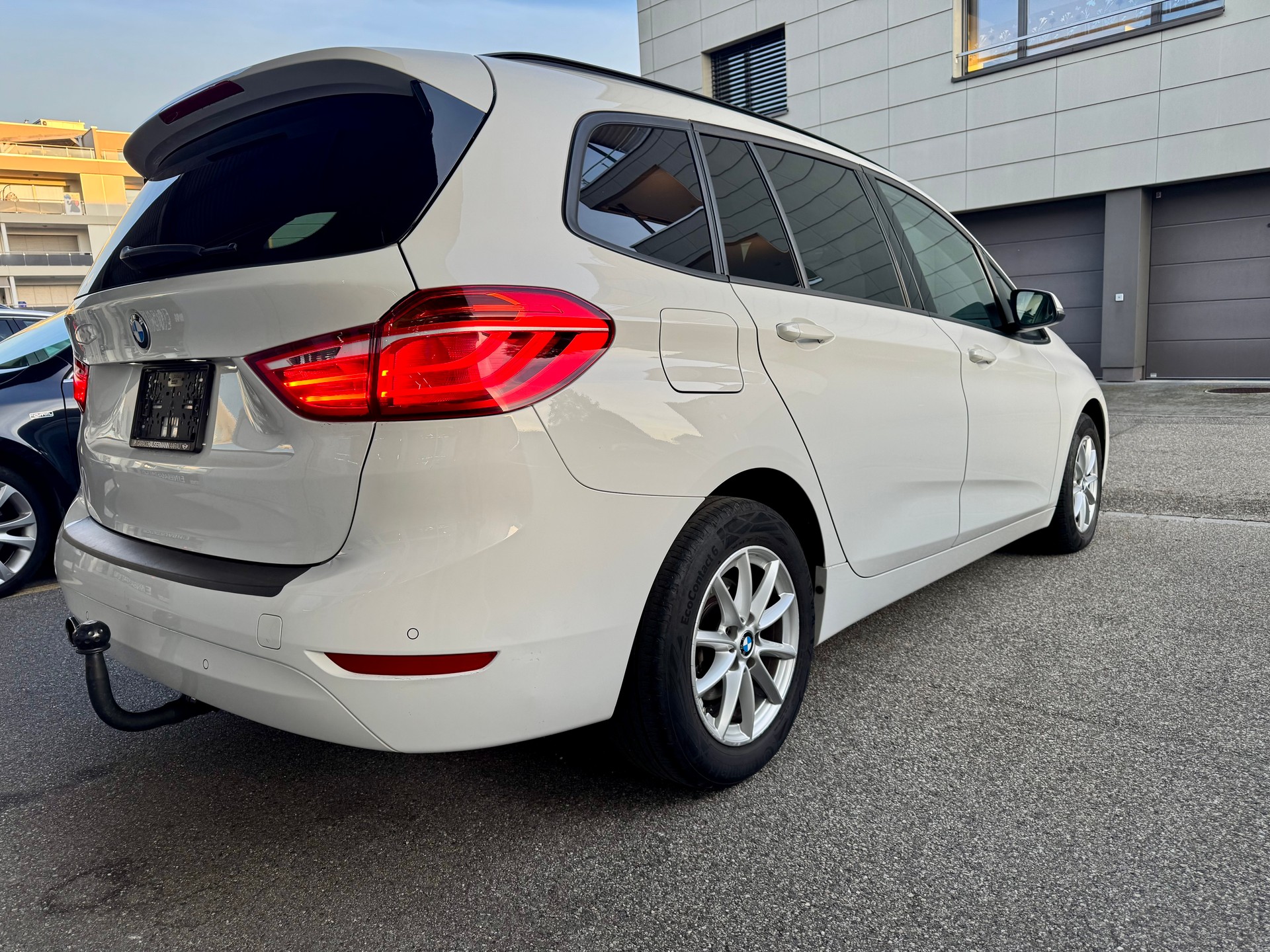 BMW 218d Gran Tourer Steptronic *ab Service*-showroom-element-3