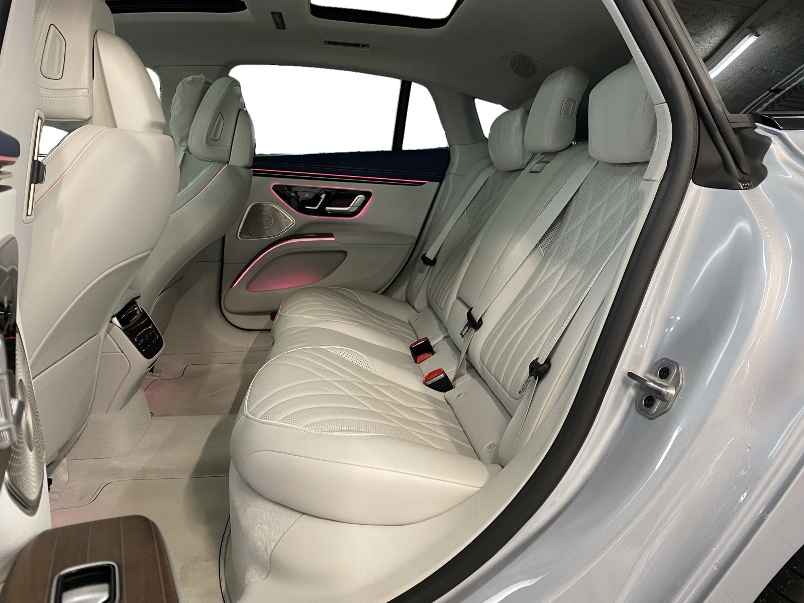 MERCEDES-BENZ EQS 580 AMG Line 4MATIC-image-8