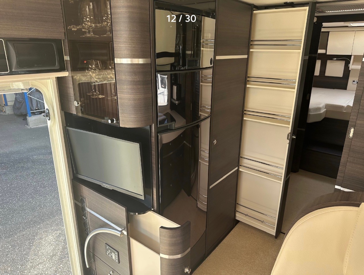 CONCORDE Sehr gepflegter Charisma 900L-image-12