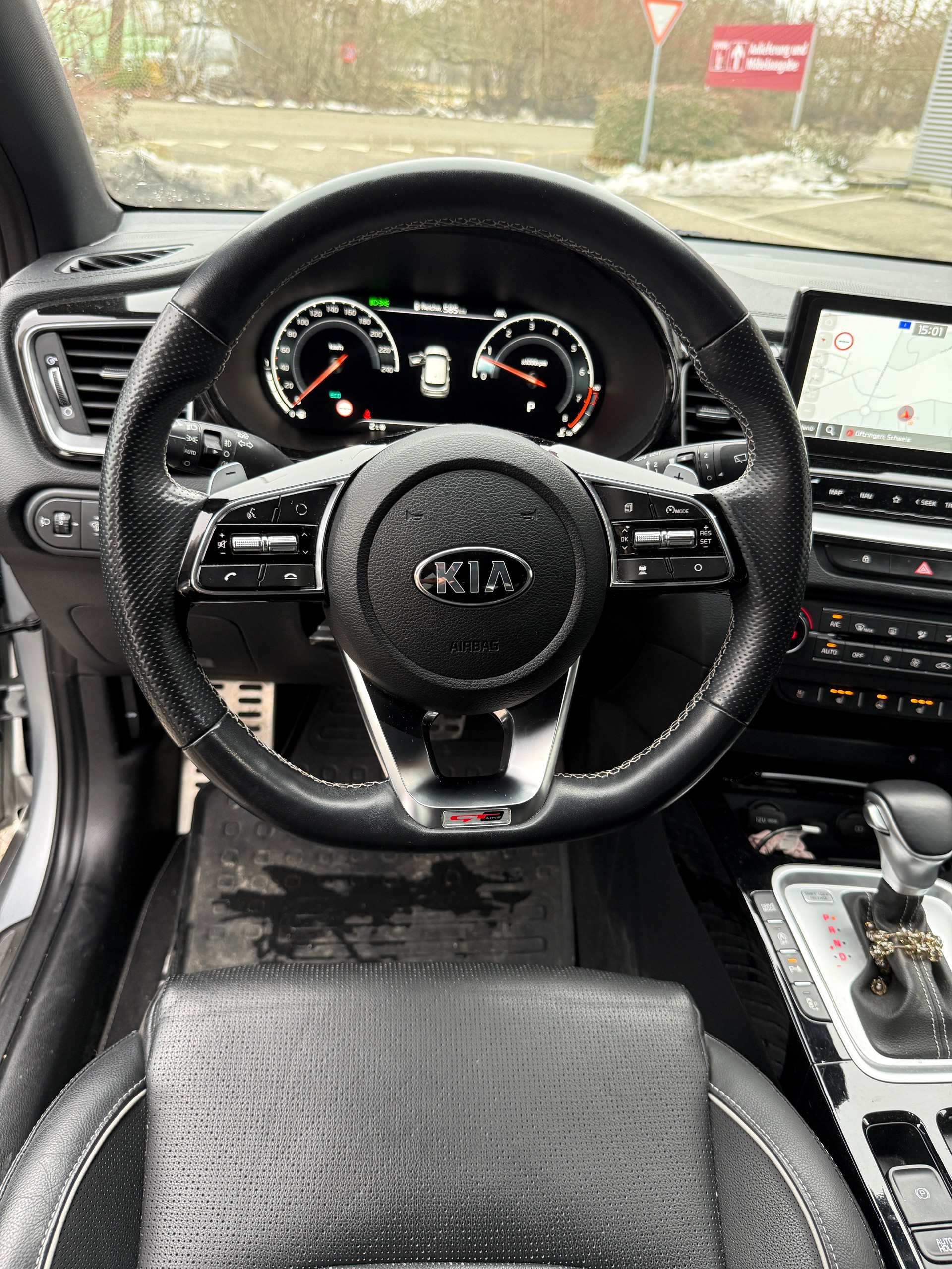 KIA ProCeed 1.5 T-GDi MHEV GT-Line DCT-image-7