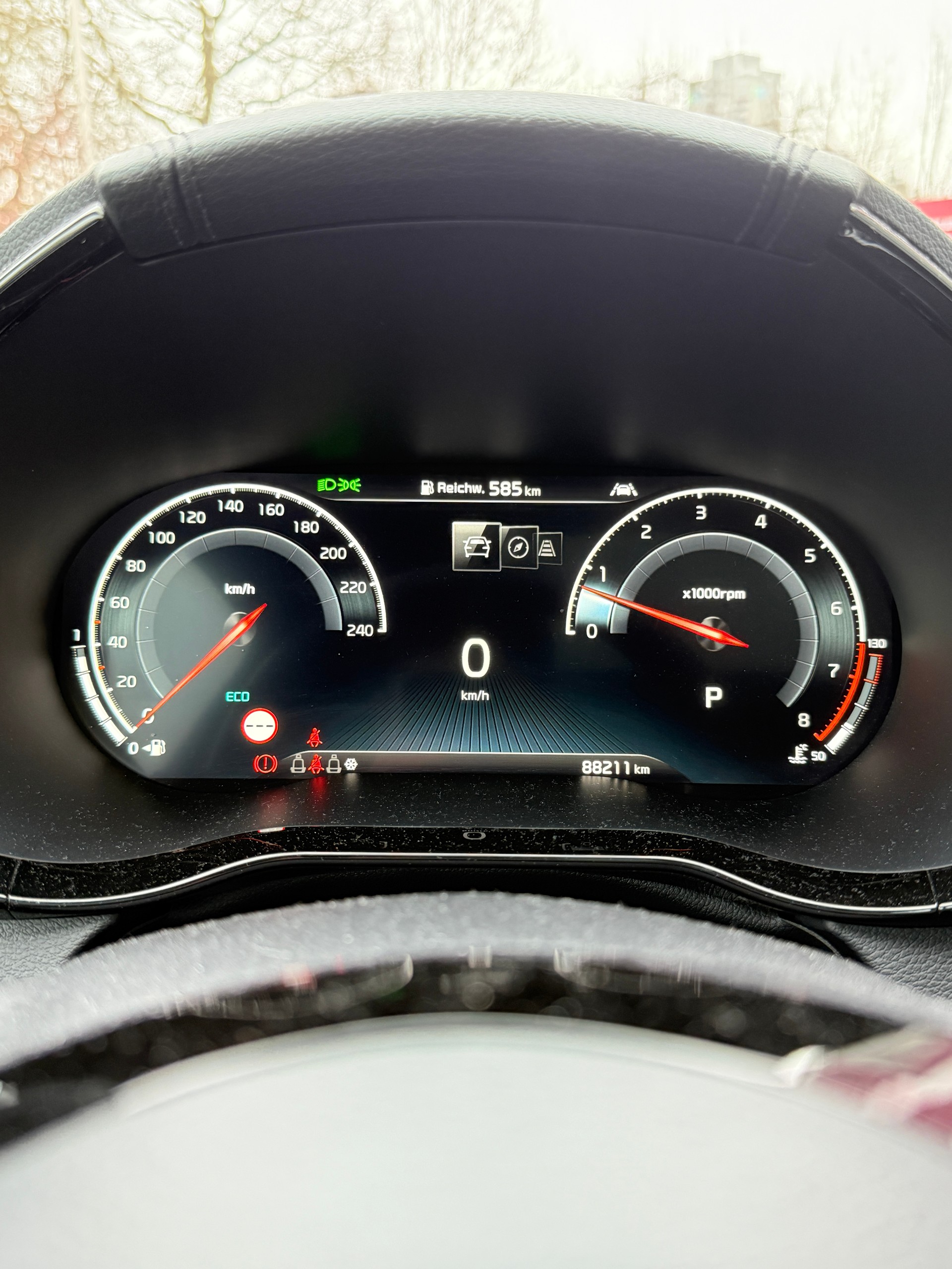 KIA ProCeed 1.5 T-GDi MHEV GT-Line DCT-image-4