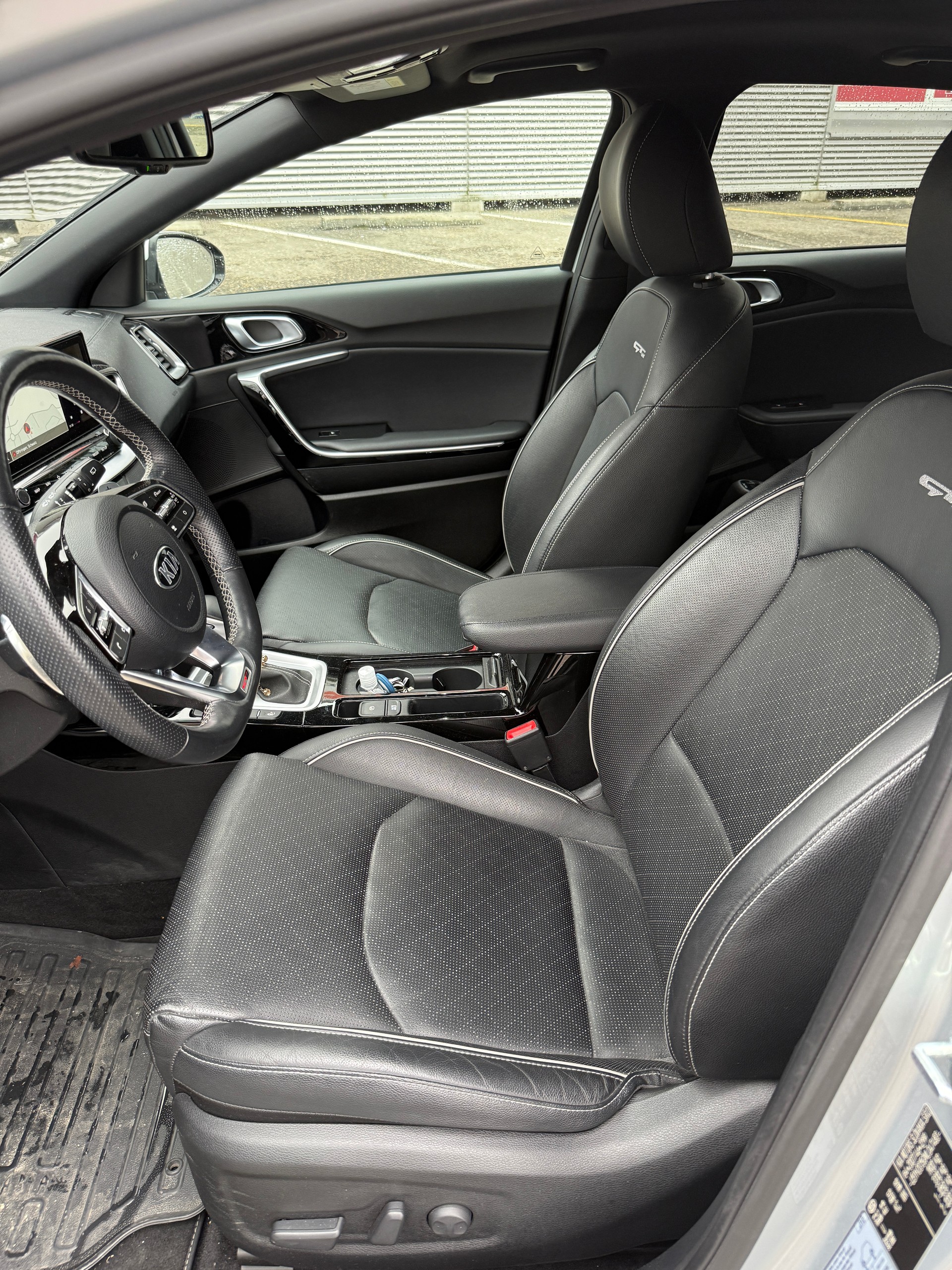 KIA ProCeed 1.5 T-GDi MHEV GT-Line DCT-image-8