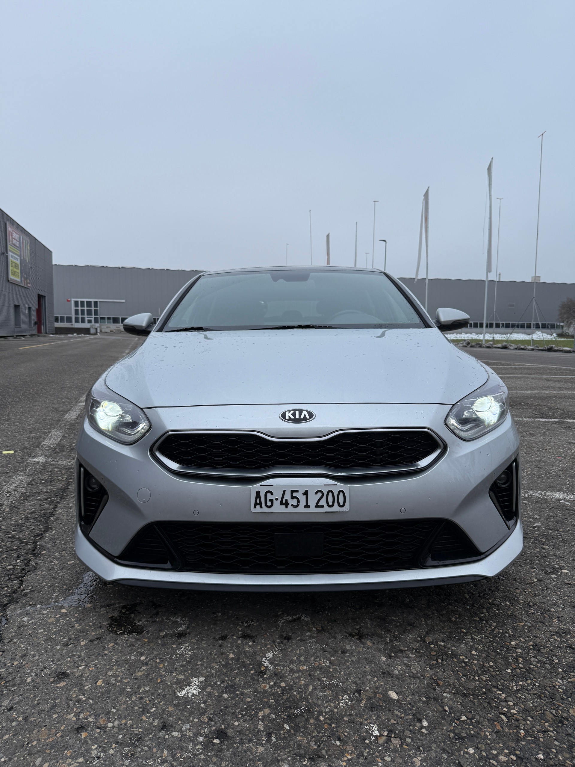 KIA ProCeed 1.5 T-GDi MHEV GT-Line DCT-image-3