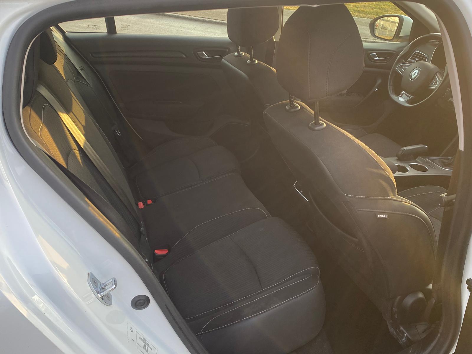 RENAULT Mégane Grandtour 1.5 dCi Business EDC-image-12