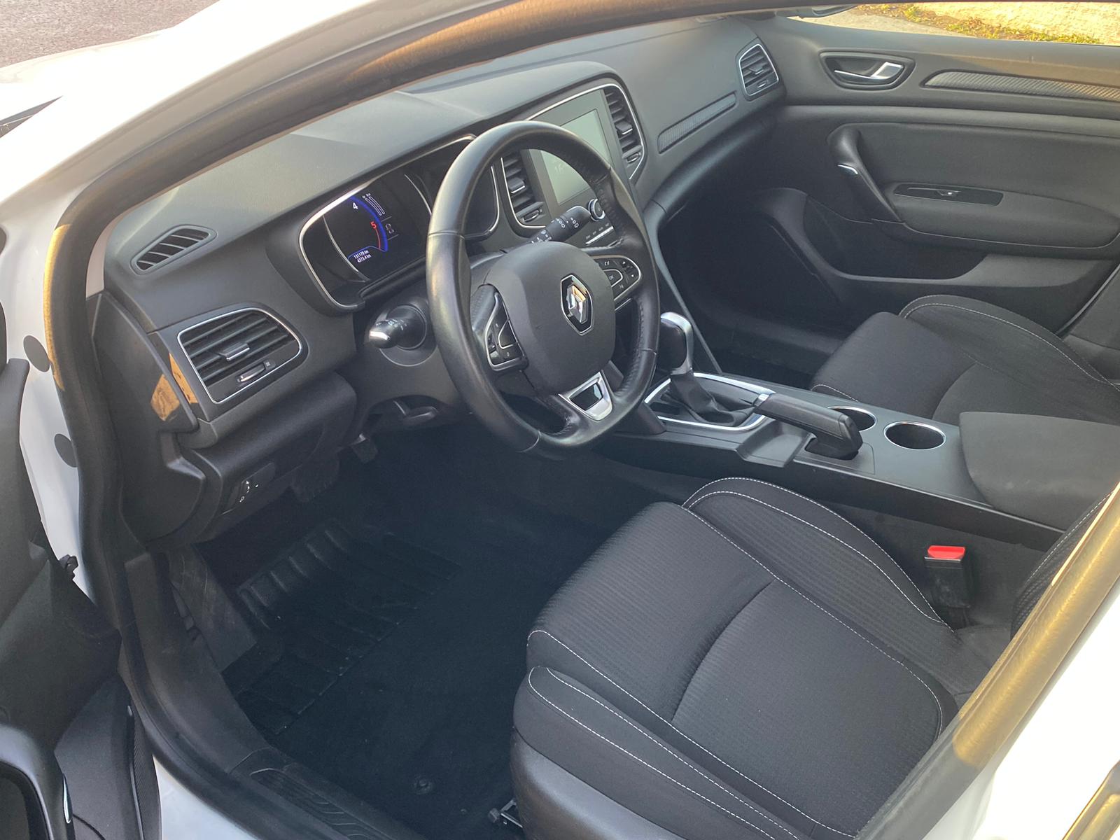 RENAULT Mégane Grandtour 1.5 dCi Business EDC-image-9