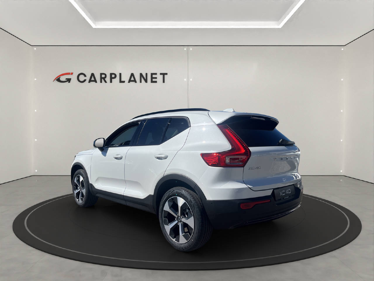 VOLVO XC40 2.0 B4 MH Ultra Dark .-image-4