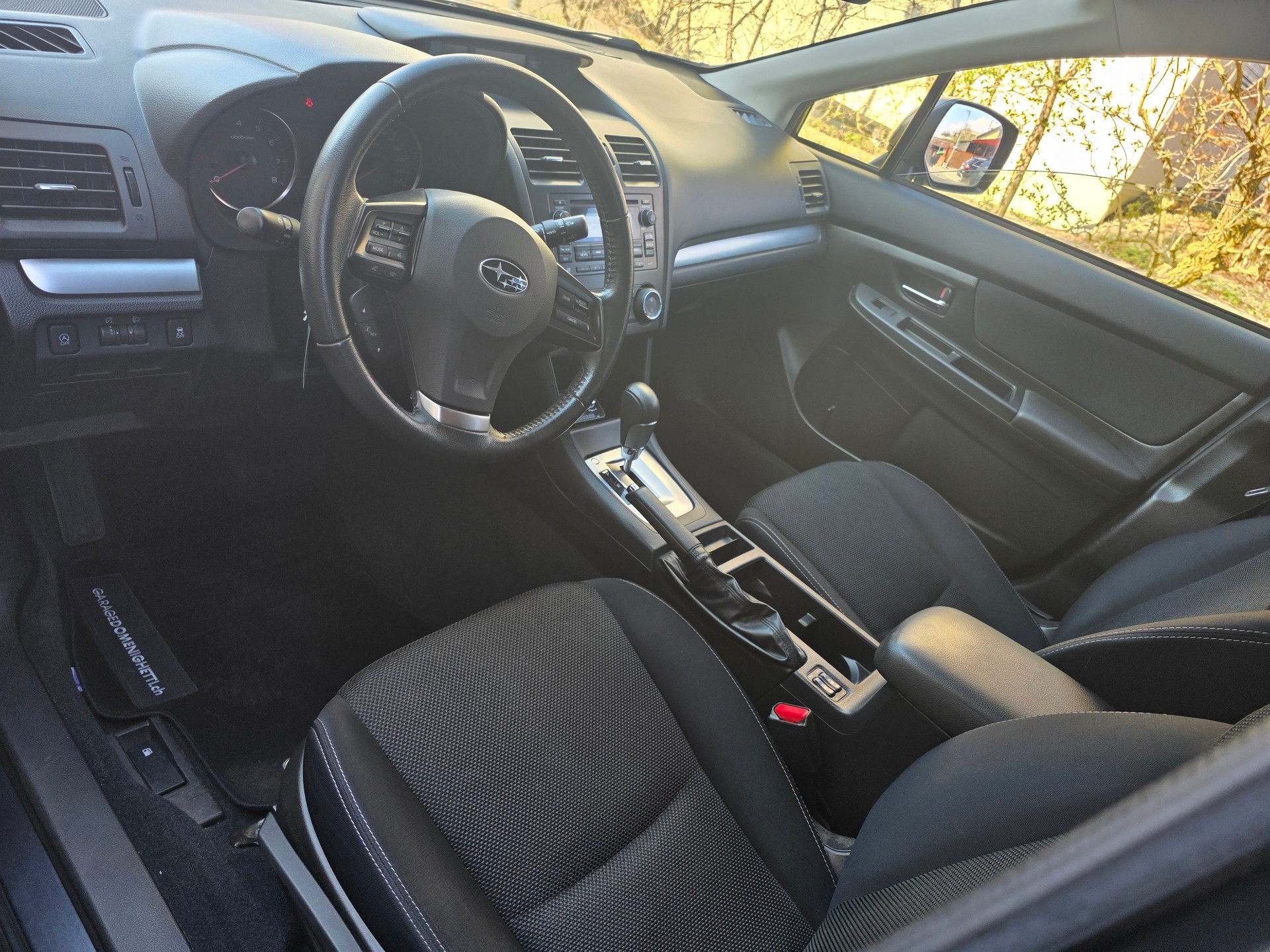SUBARU XV 1.6 Swiss Two AWD CVT-image-6