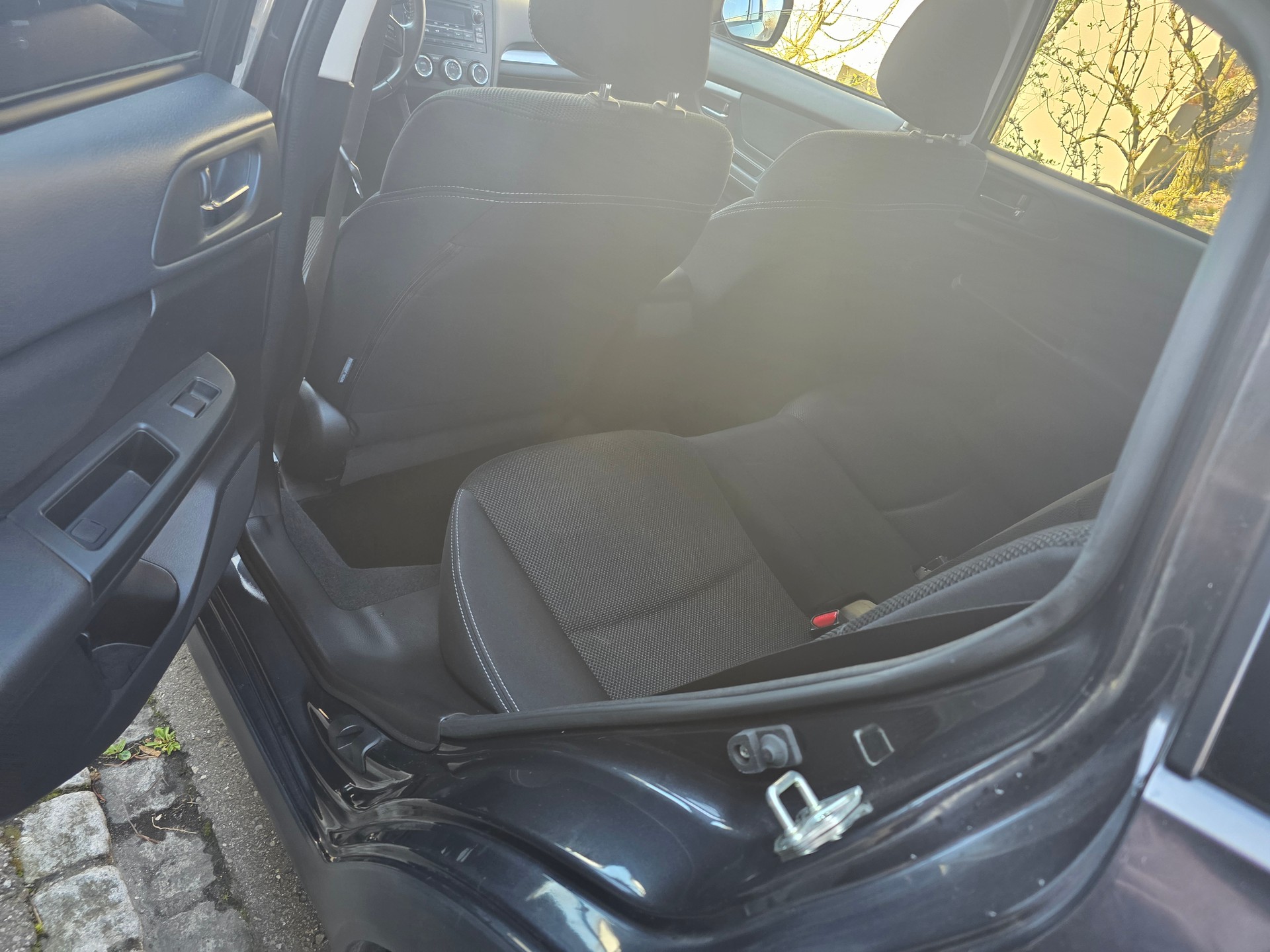SUBARU XV 1.6 Swiss Two AWD CVT-image-7