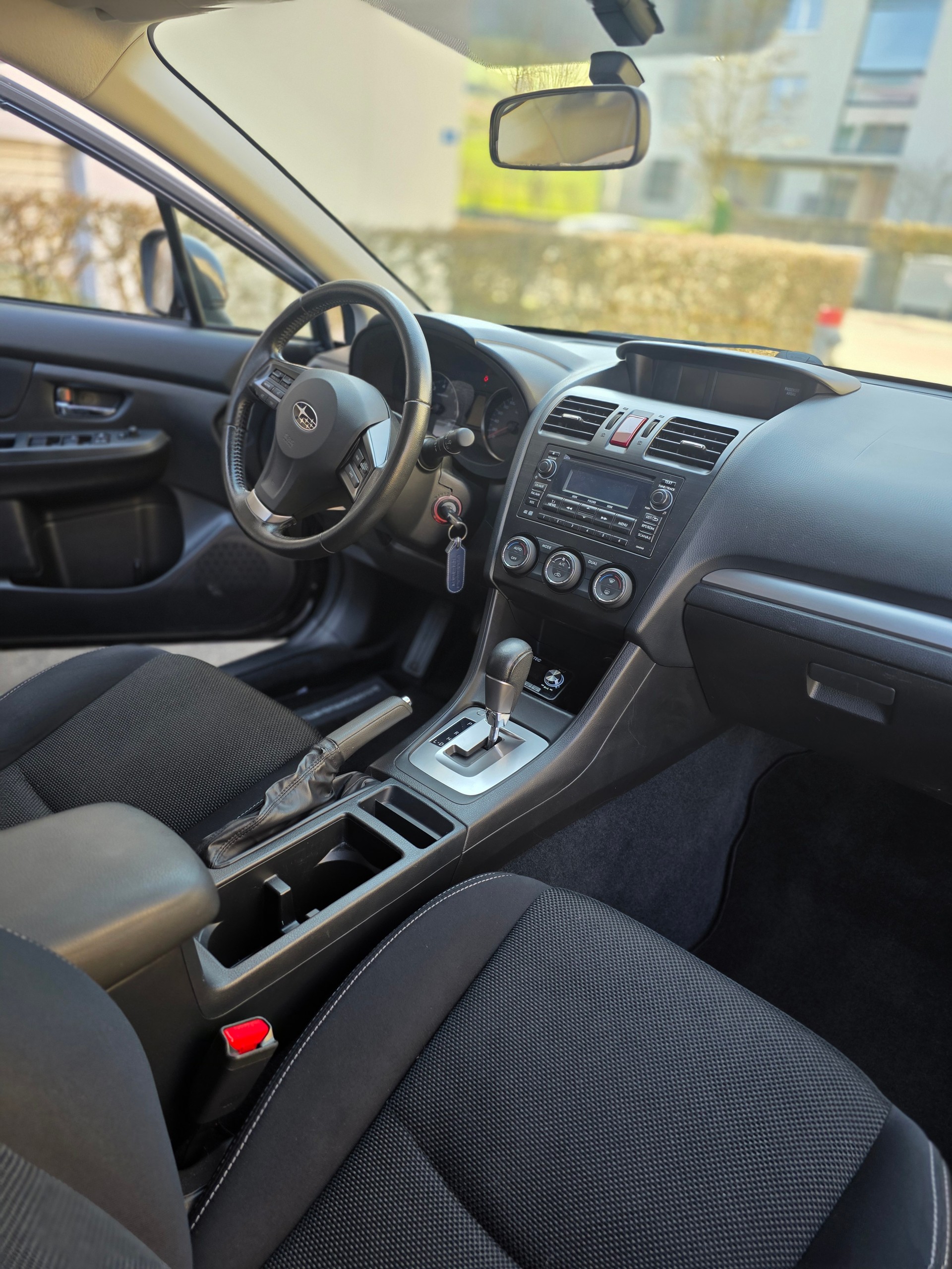 SUBARU XV 1.6 Swiss Two AWD CVT-image-10
