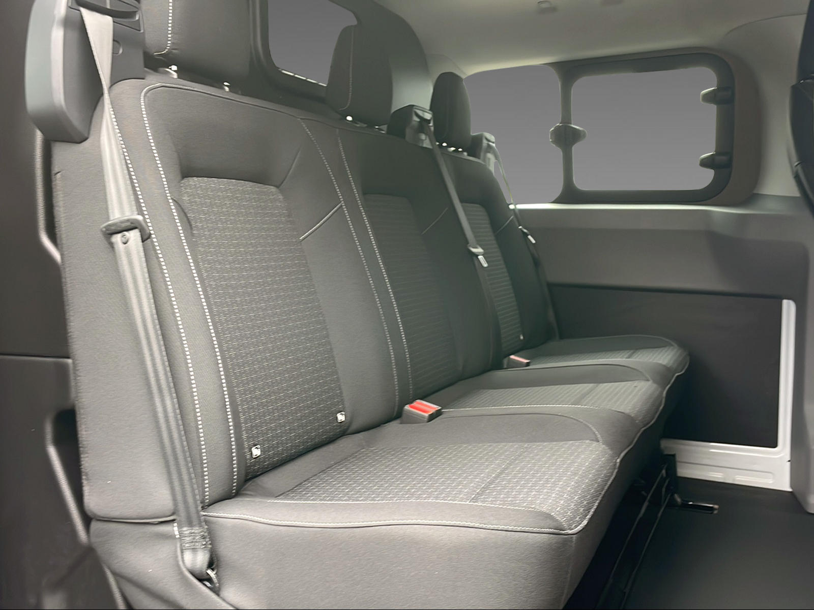 FORD Transit C DKab. Van 320 L2 2.0 EcoBlue 136 Trend-image-7