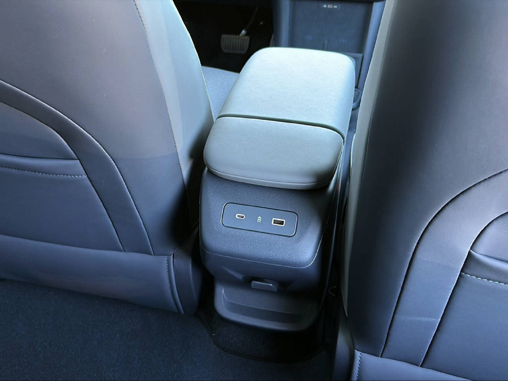 LYNK & CO 02-image-20