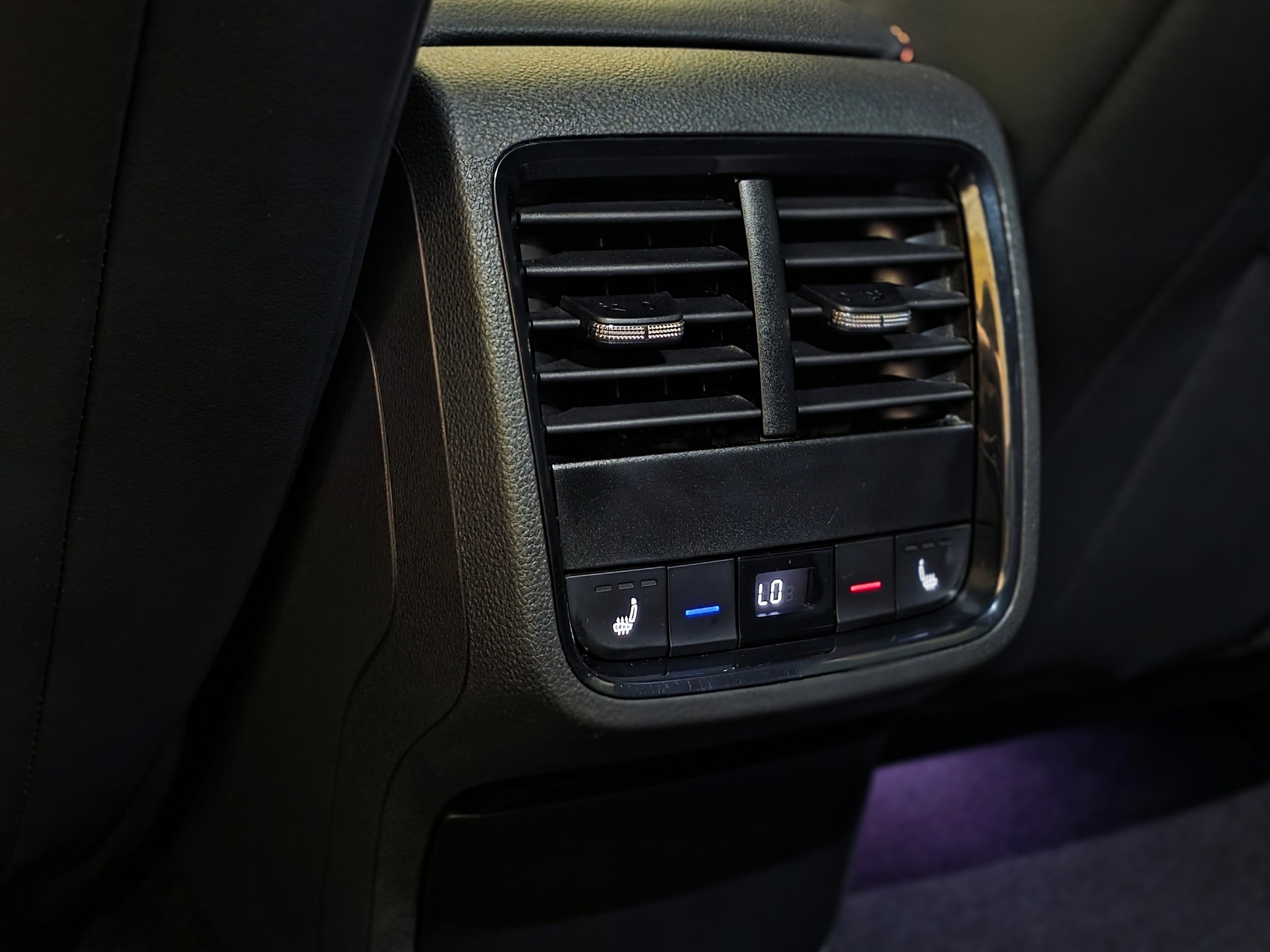 SKODA Octavia Combi 2.0 TSI DSG RS-image-16
