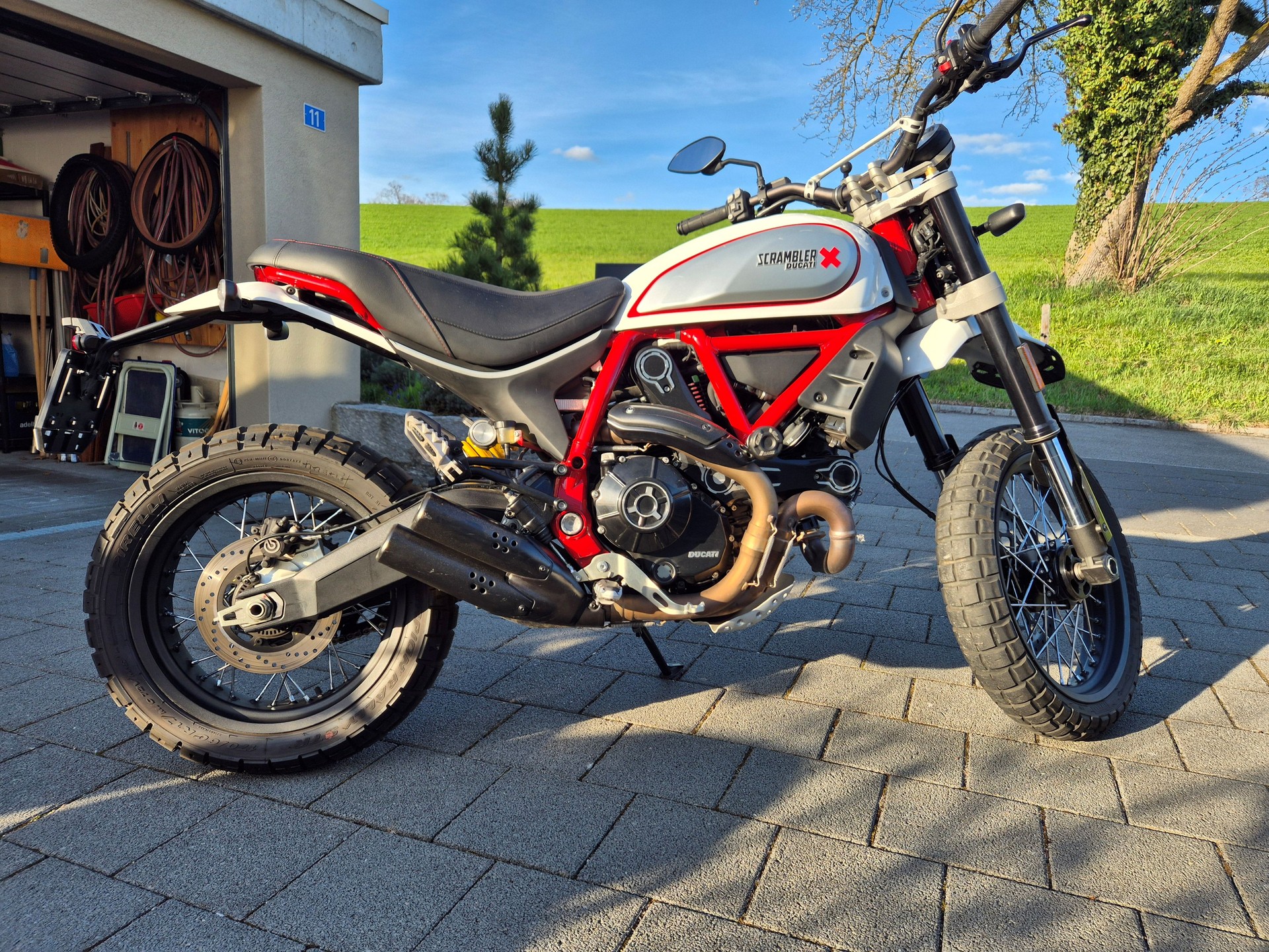 DUCATI Scrambler 800 Desert Sled
