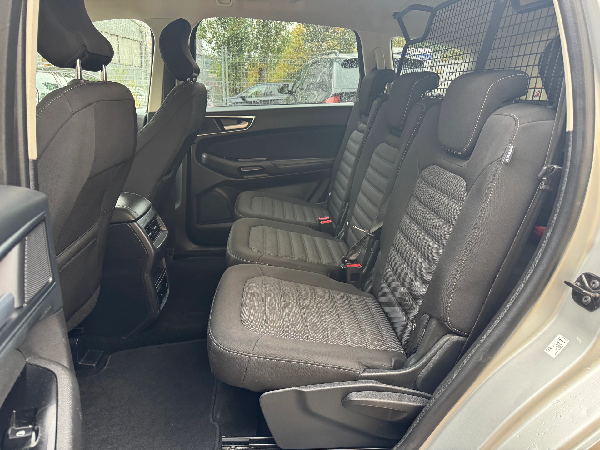 FORD S-Max 2.0 TDCi Titanium Automatic * Navi * LED * Klima-Auto * PDC V&H - RF.Kamera * Tempomat *-image-3