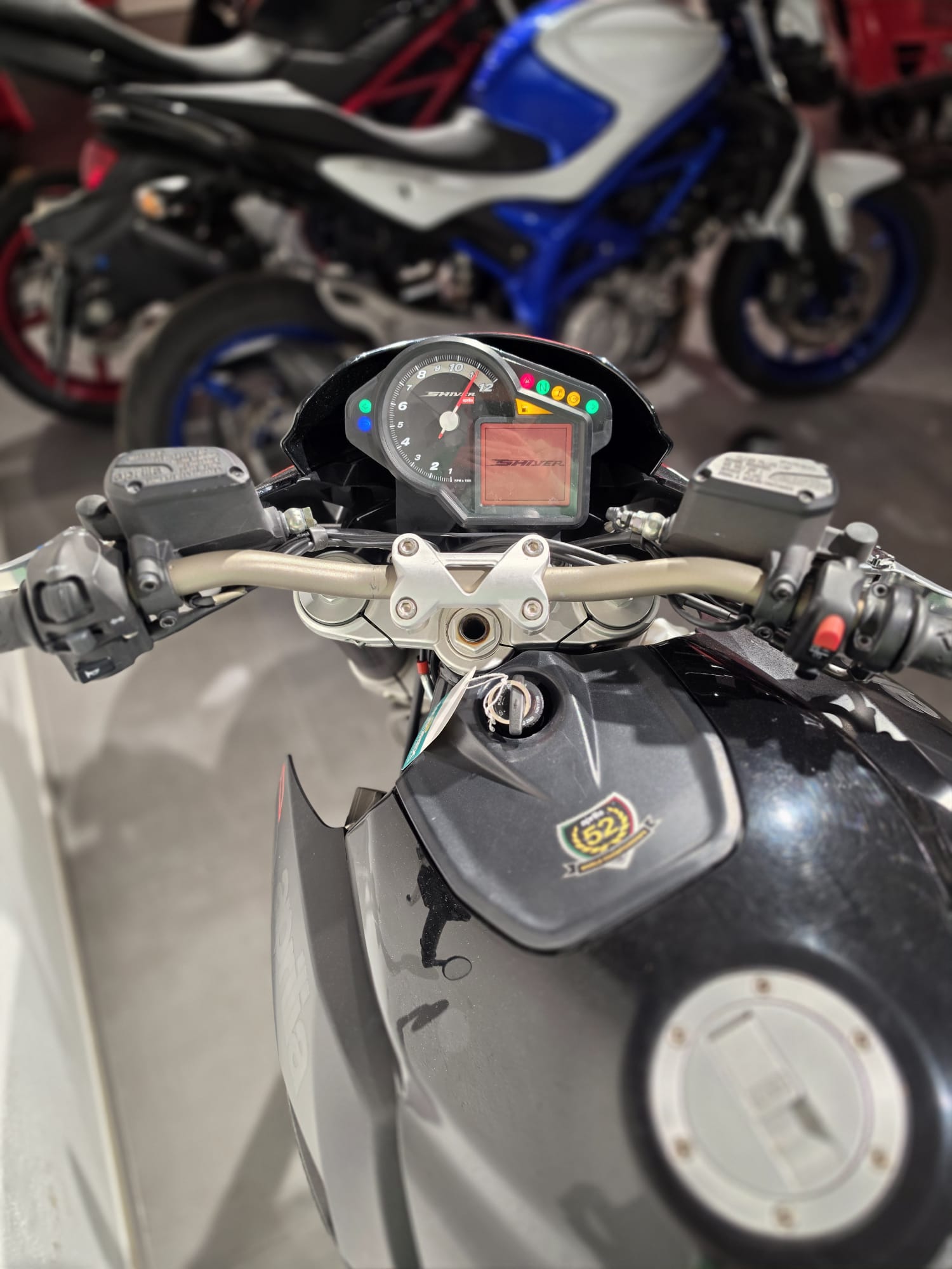 APRILIA Shiver-image-8