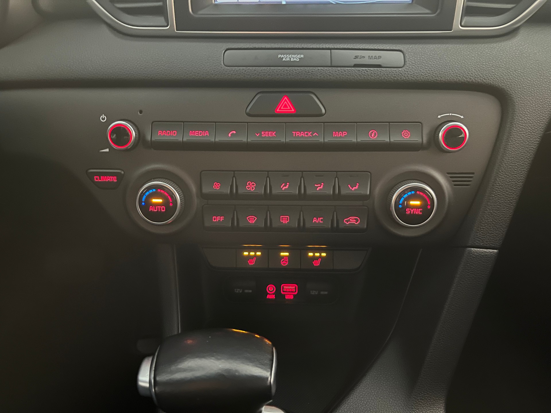 KIA Sportage 2.0CRDi Trend 4WD Automat-image-13