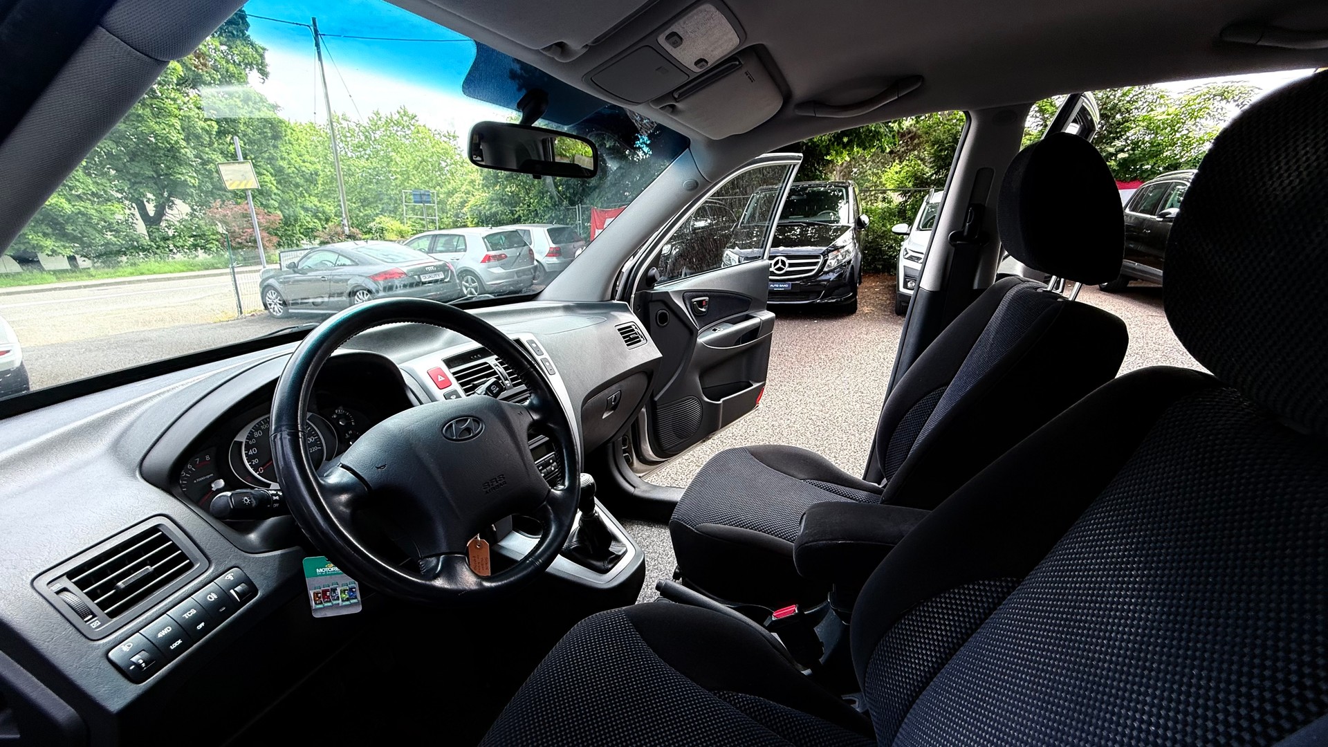 HYUNDAI Tucson 2.0 Style 4WD-image-9