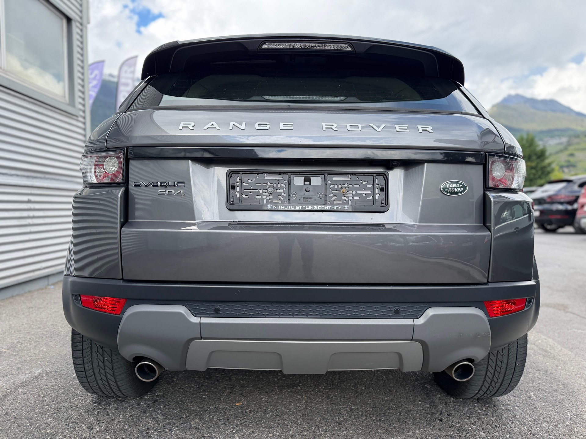 LAND ROVER Range Rover Evoque 2.2 SD4 Abbey Road AT9-image-4