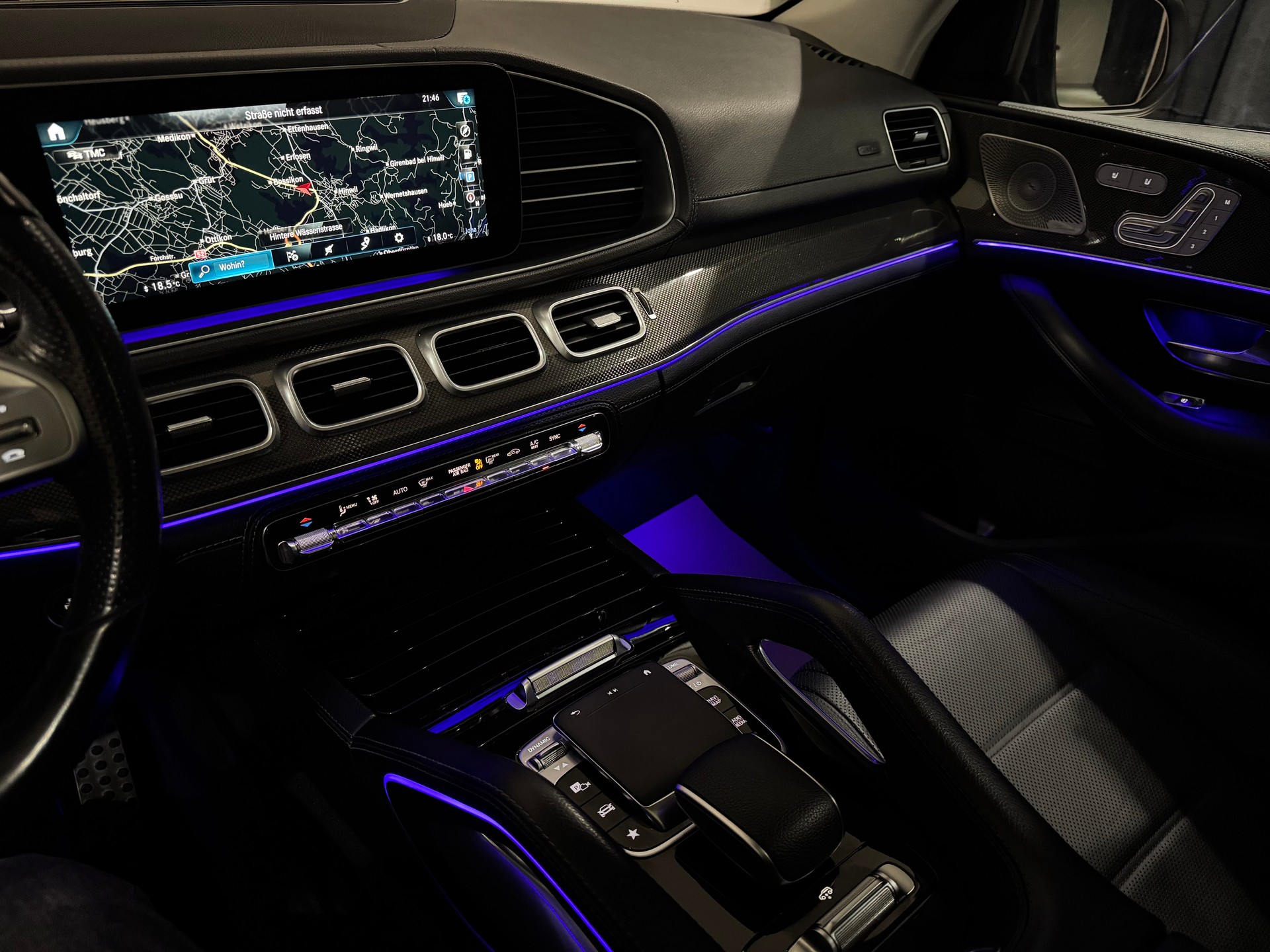 MERCEDES-BENZ GLE 300 d 4Matic AMG Line 9G-Tronic | CH | AHK |-image-24