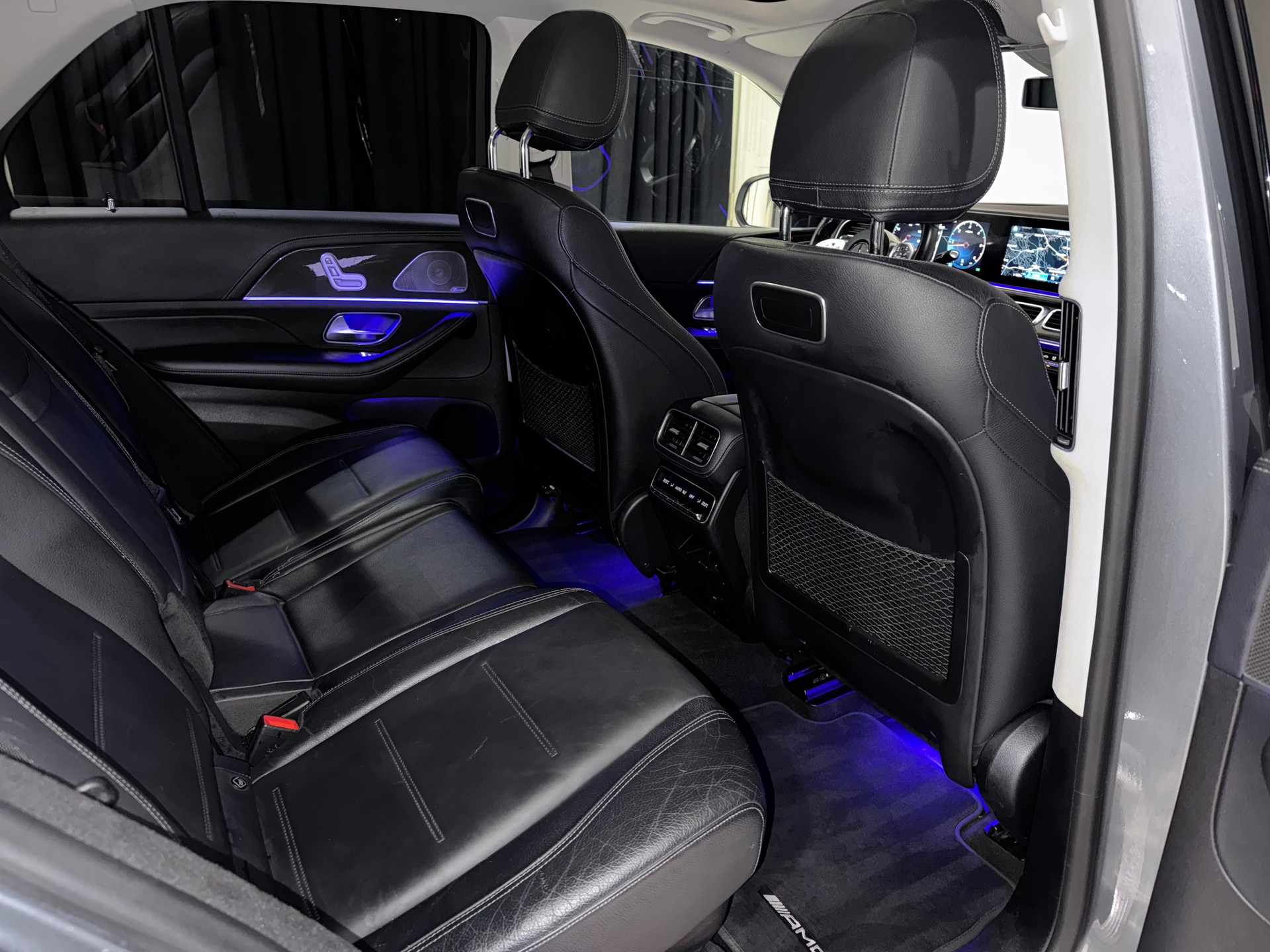 MERCEDES-BENZ GLE 300 d 4Matic AMG Line 9G-Tronic | CH | AHK |-image-13