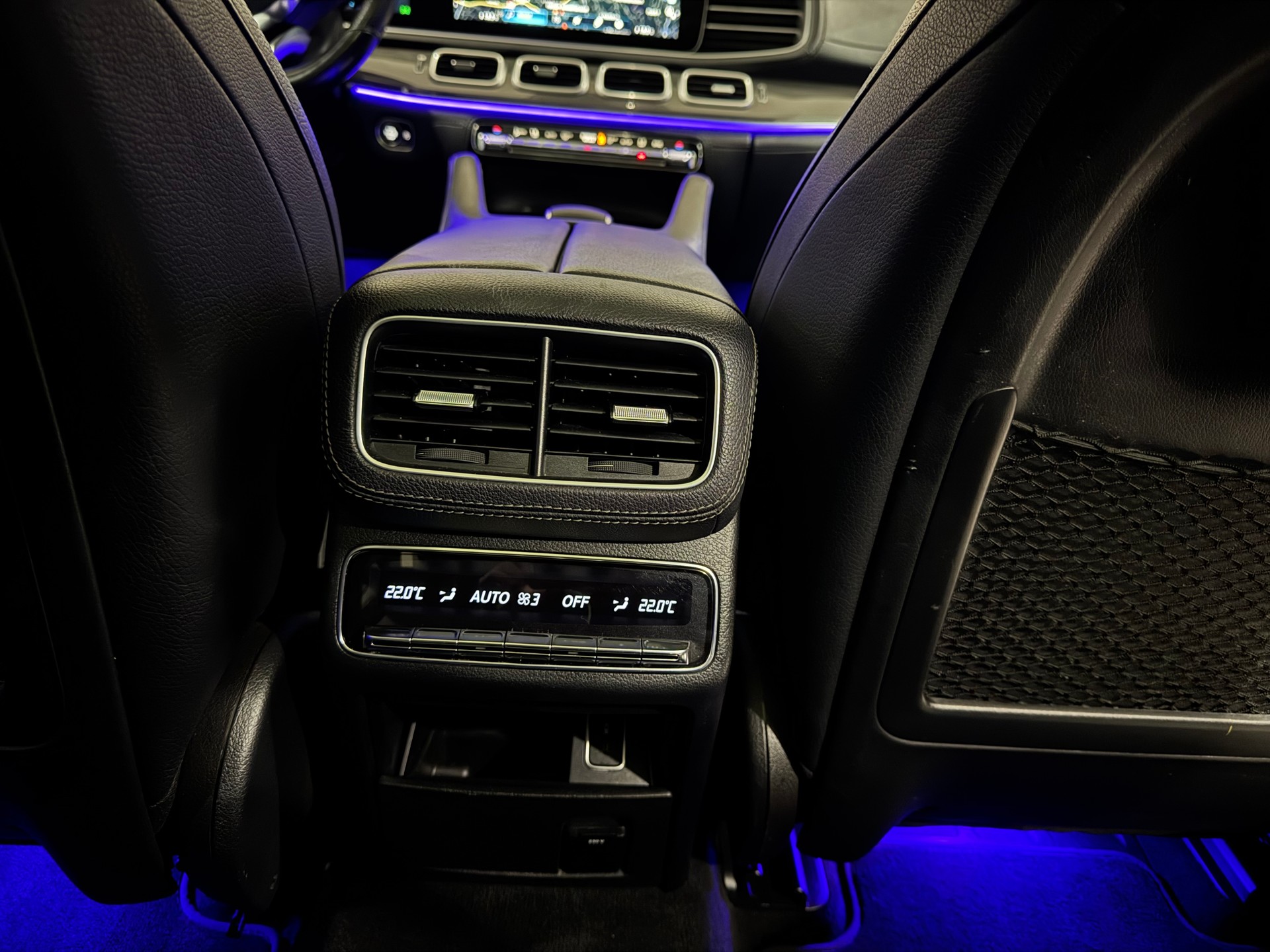 MERCEDES-BENZ GLE 300 d 4Matic AMG Line 9G-Tronic | CH | AHK |-image-26