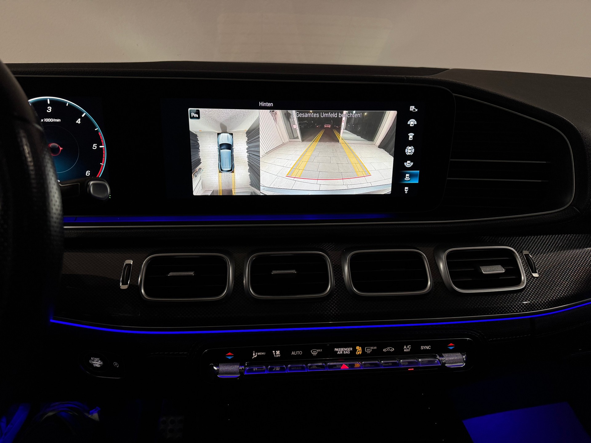MERCEDES-BENZ GLE 300 d 4Matic AMG Line 9G-Tronic | CH | AHK |-image-22