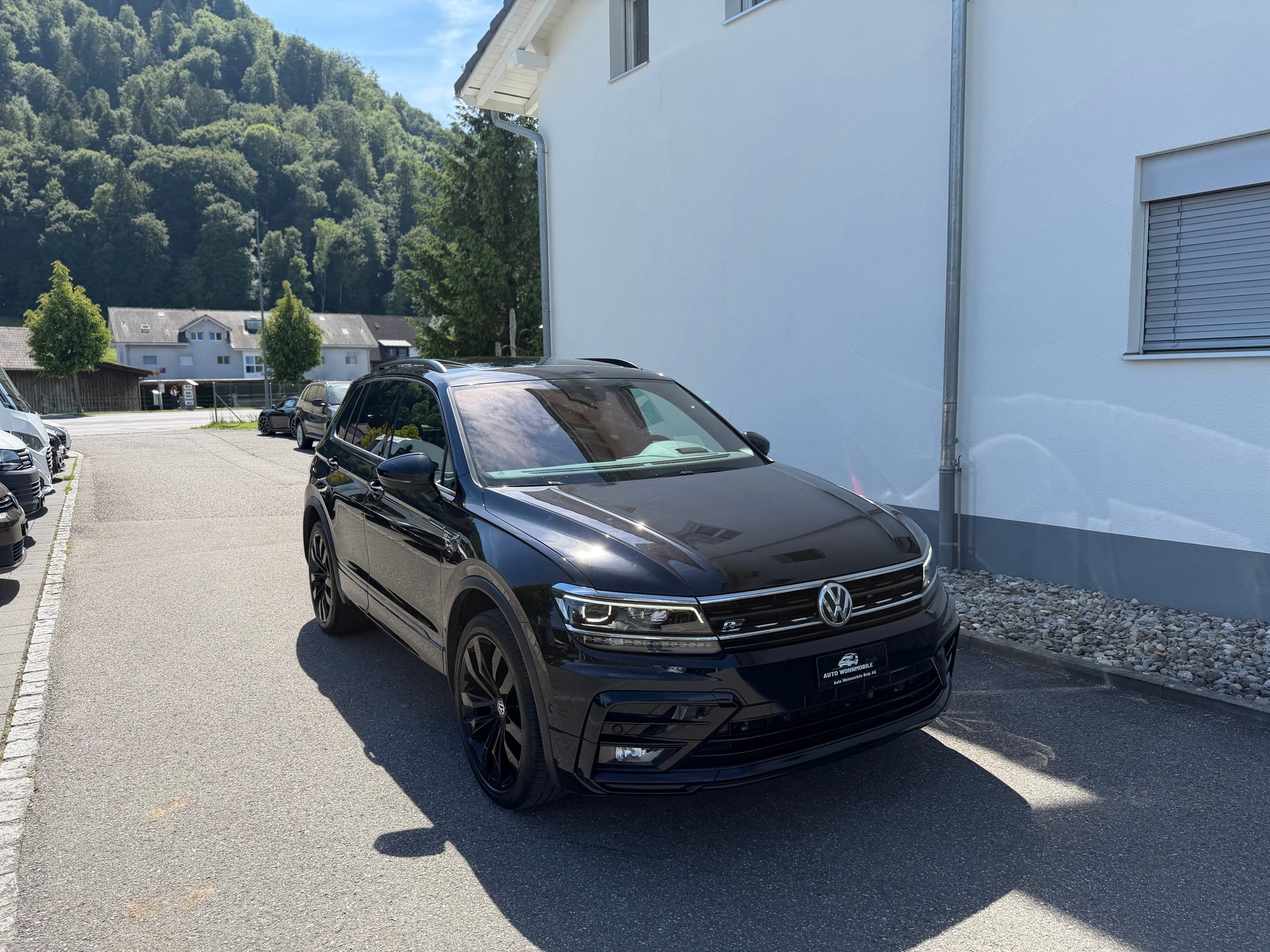 VW Tiguan 2.0 TDI SCR Highline 4Motion DSG-showroom-element-1