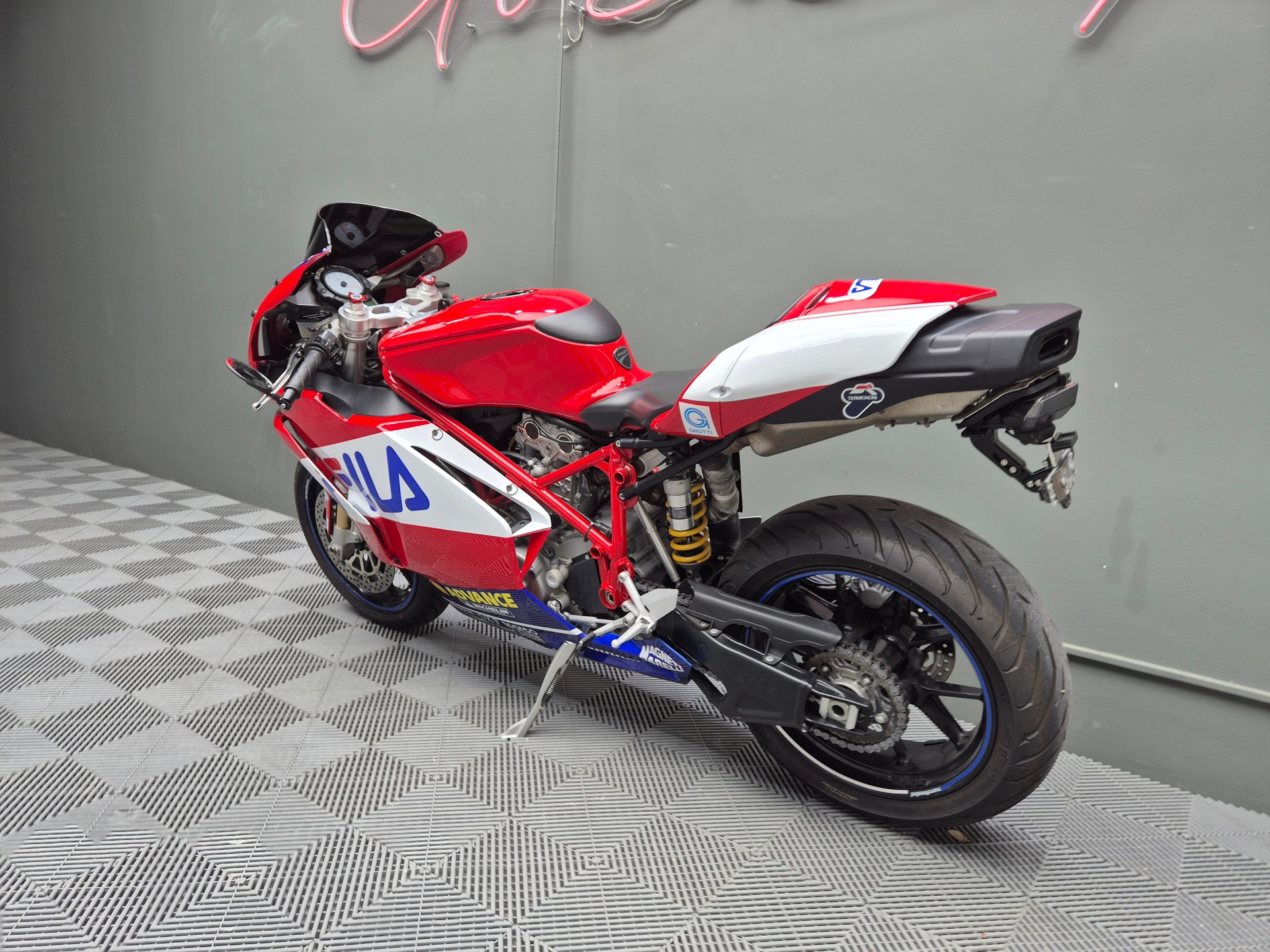DUCATI 749S-image-8