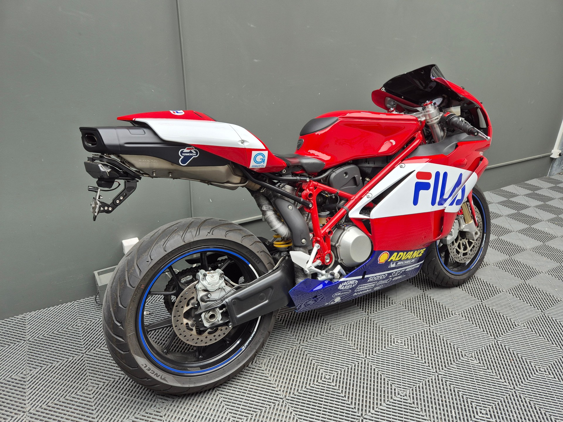 DUCATI 749S-image-3