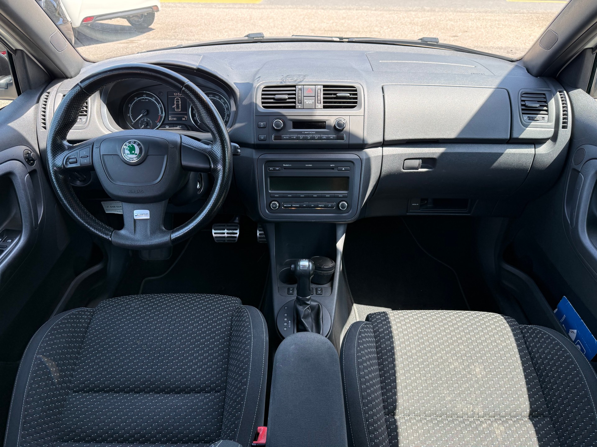 SKODA Fabia 1.4 TSI RS DSG-image-11