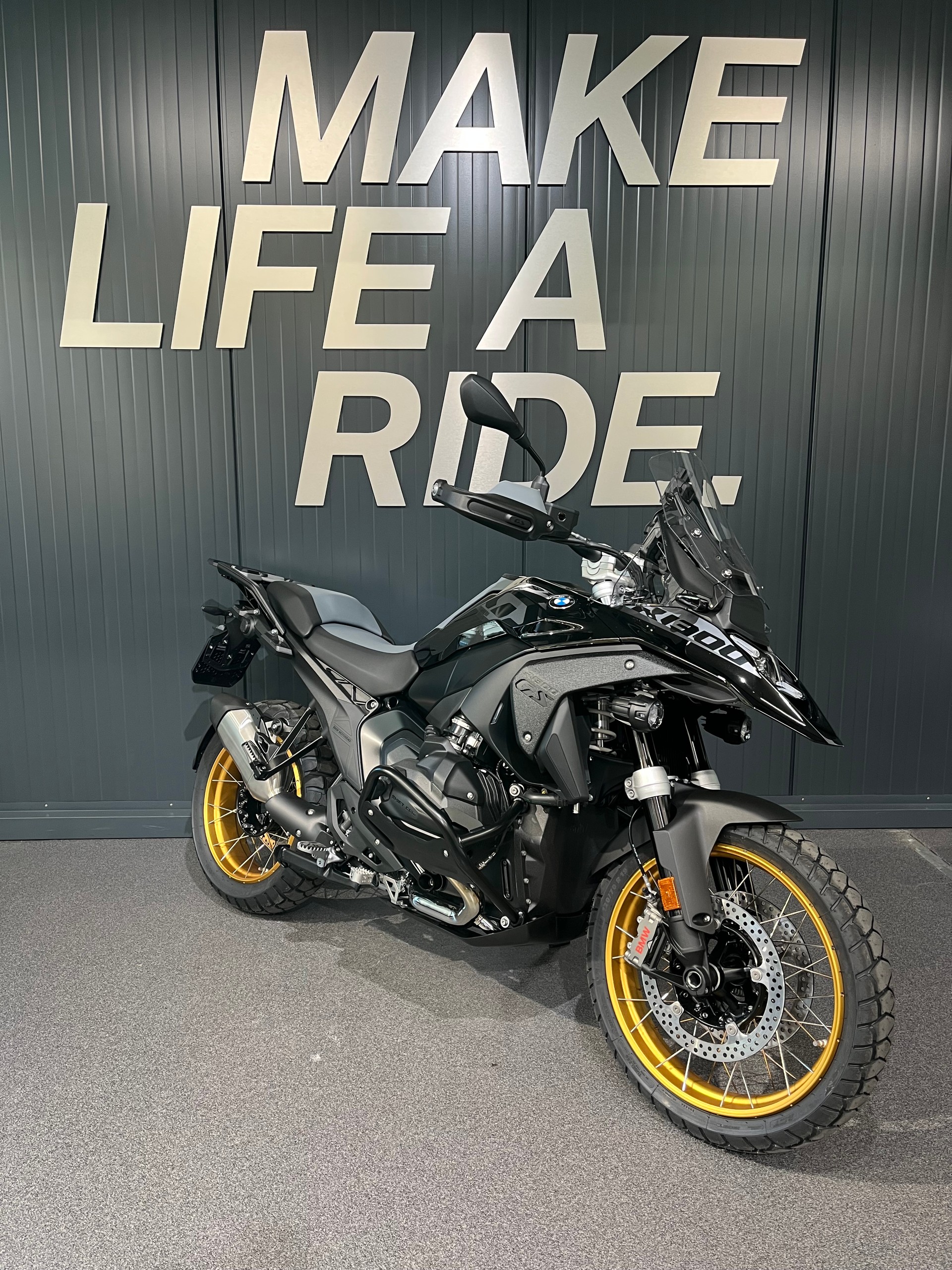 BMW R 1300 GS-showroom-element-1
